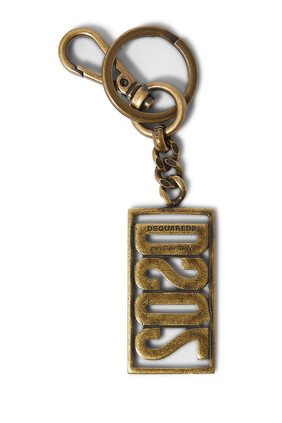 حاملة مفاتيح ذهبية بشعار الماركة
