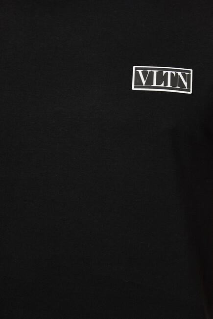 تي شيرت برقعة شعار VLTN