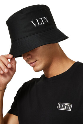 قبعة باكيت بشعار VLTN