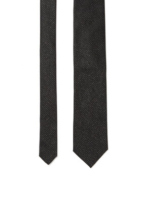 ربطة عنق حرير مزينة بنقش بارز الملمس
