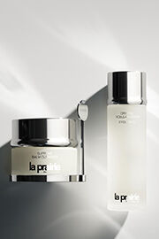 منظفات البشرة والتونر