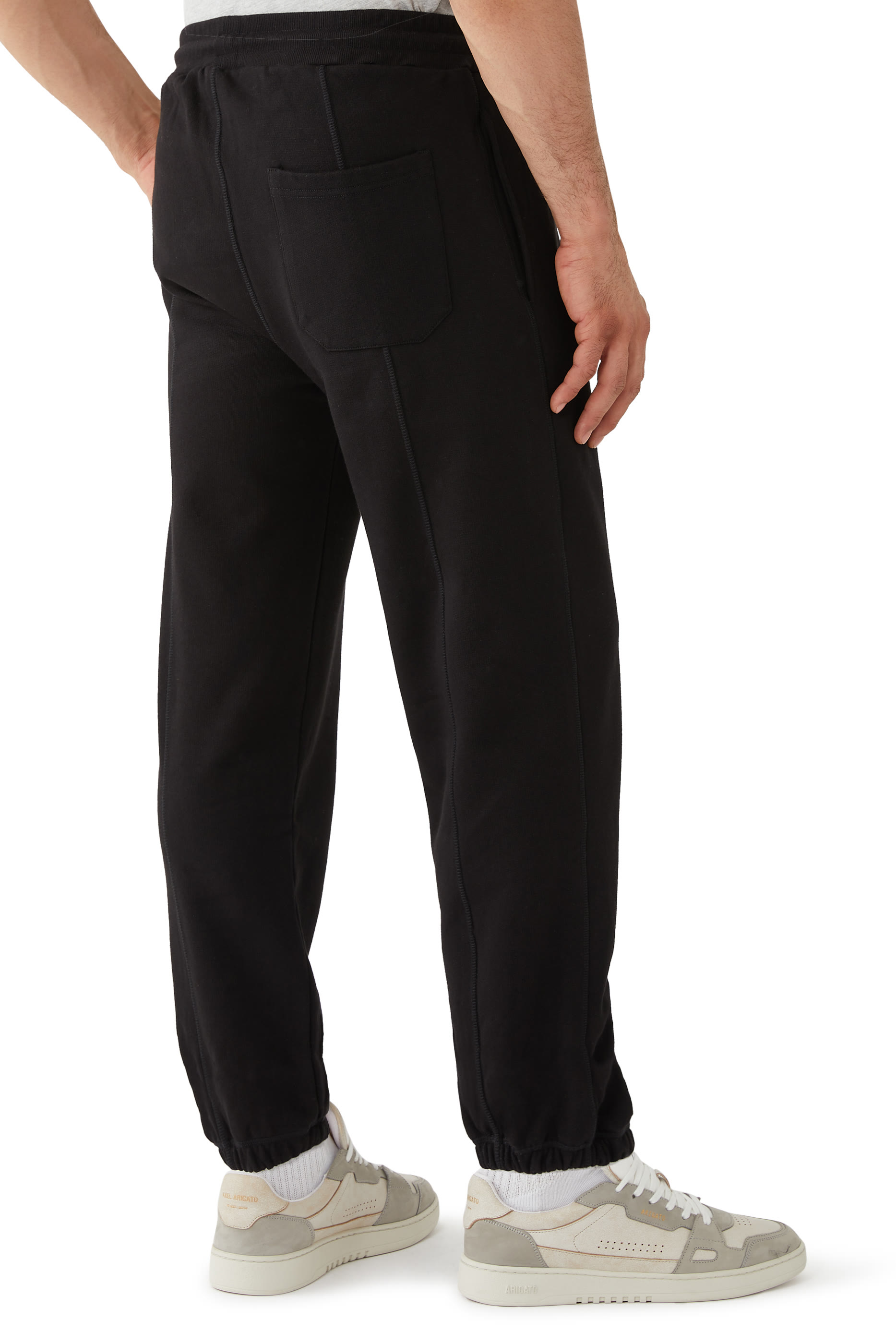 بنطال رياضي بشعار الماركة