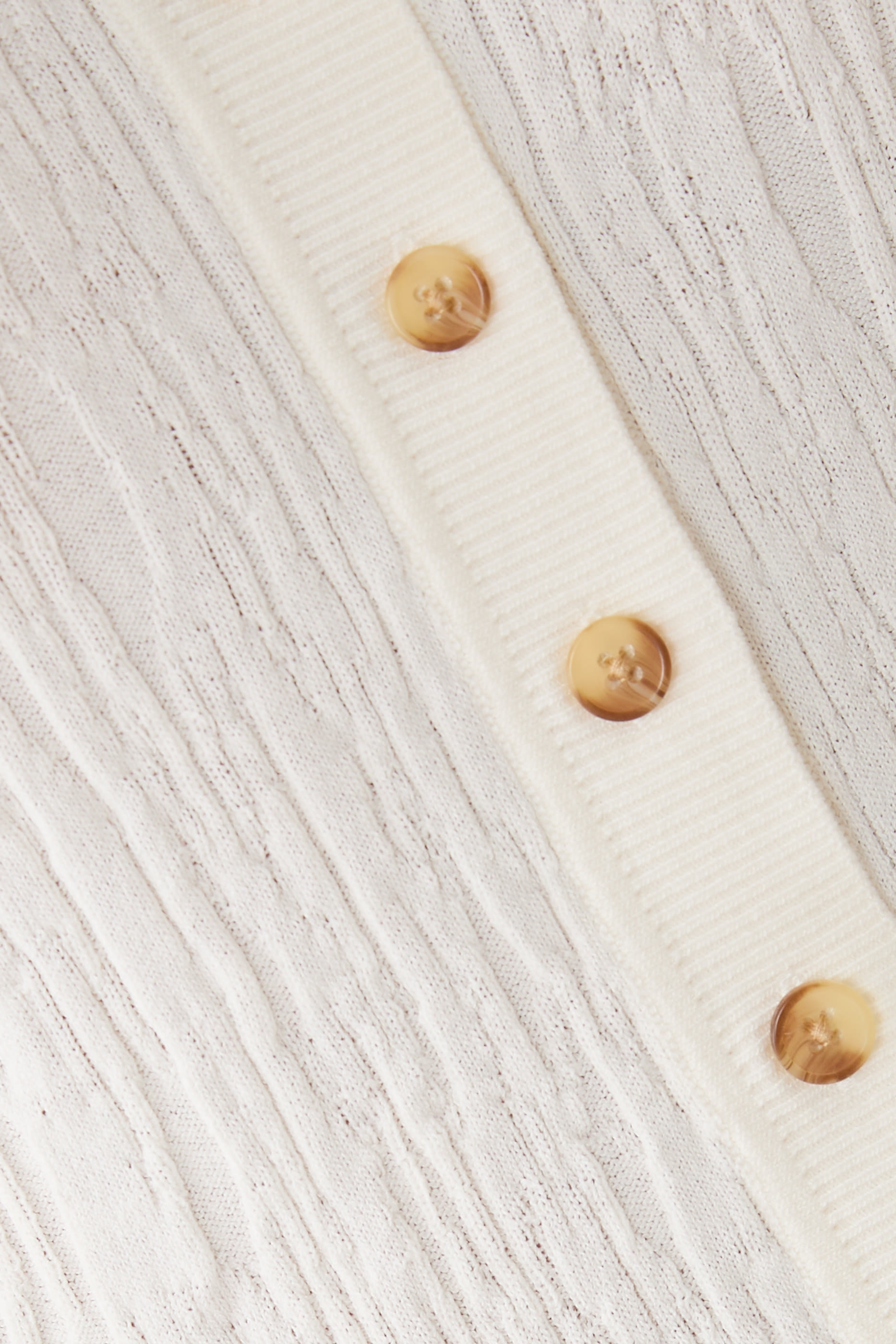 بلوزة سيرافينا