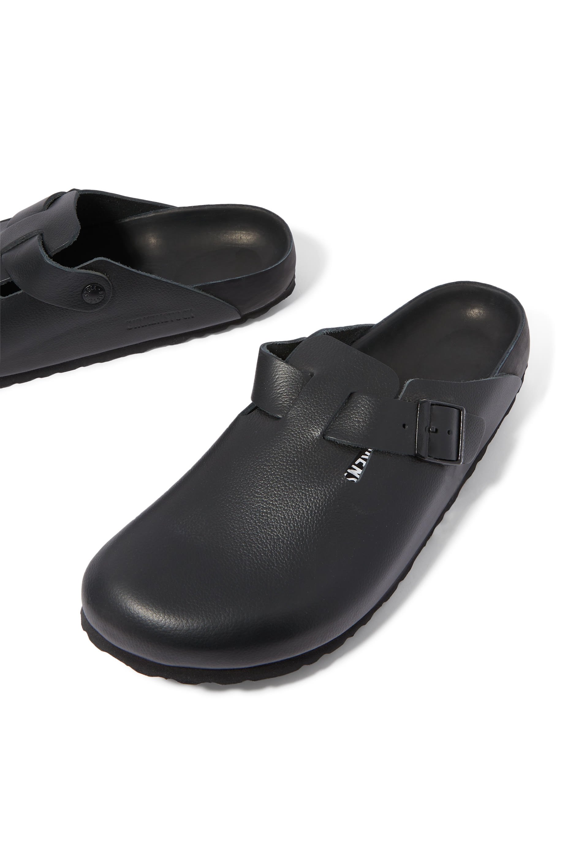 حذاء مفتوح من الخلف بوسطن 