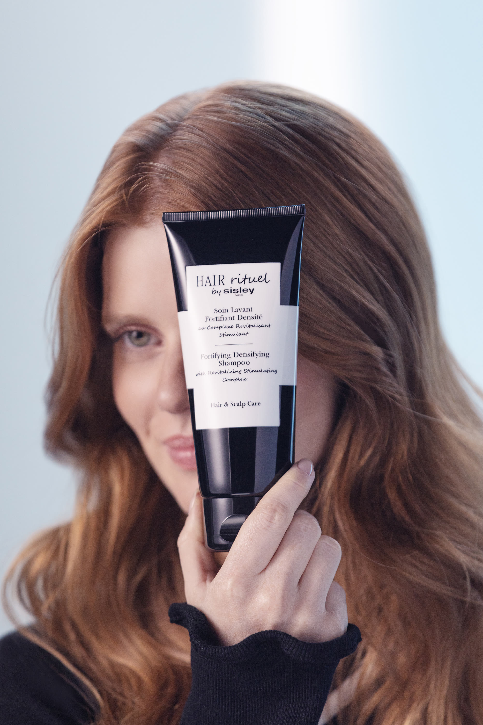 شامبو لتقوية وتكثيف الشعر