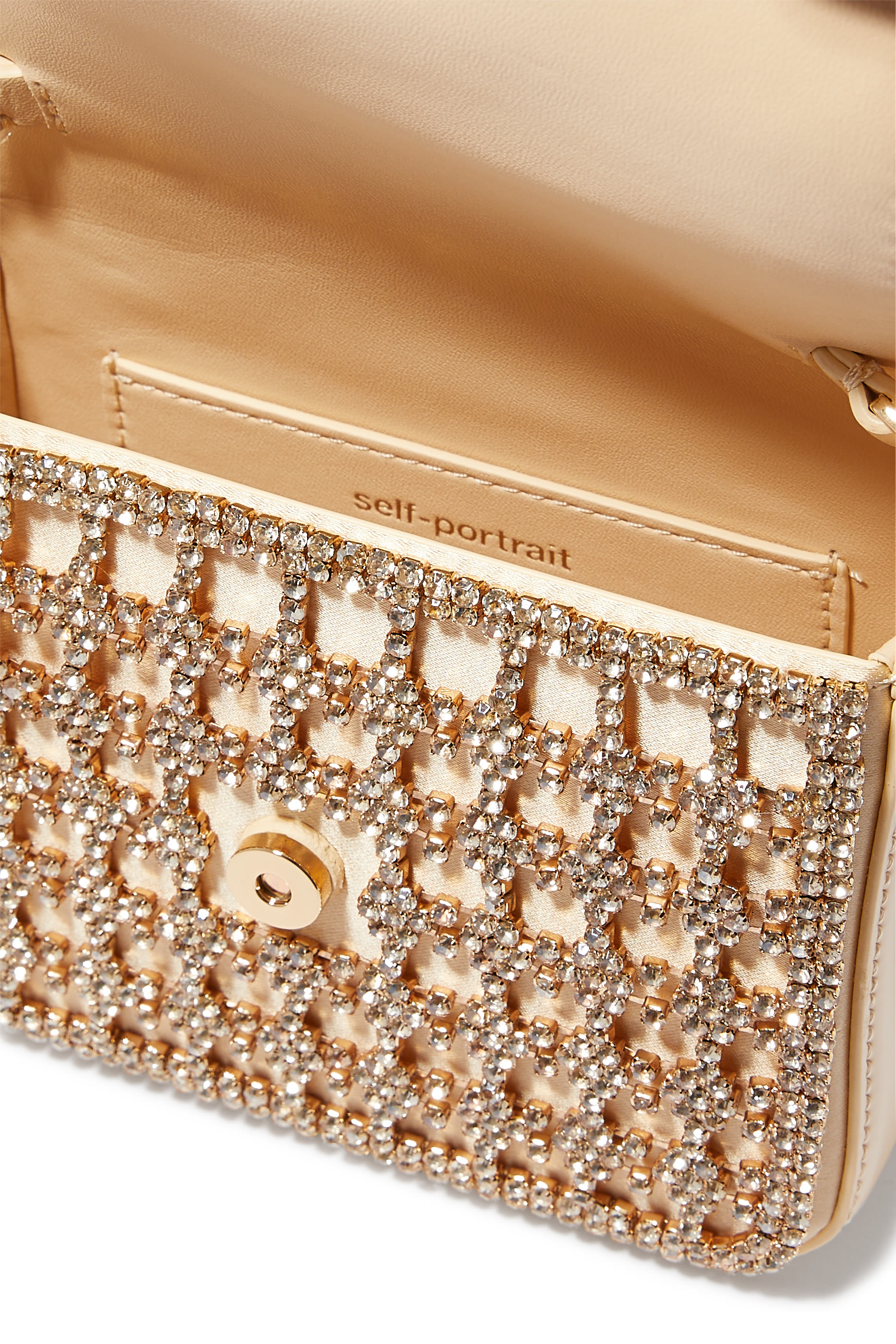 حقيبة صغيرة مرصعة بكريستال