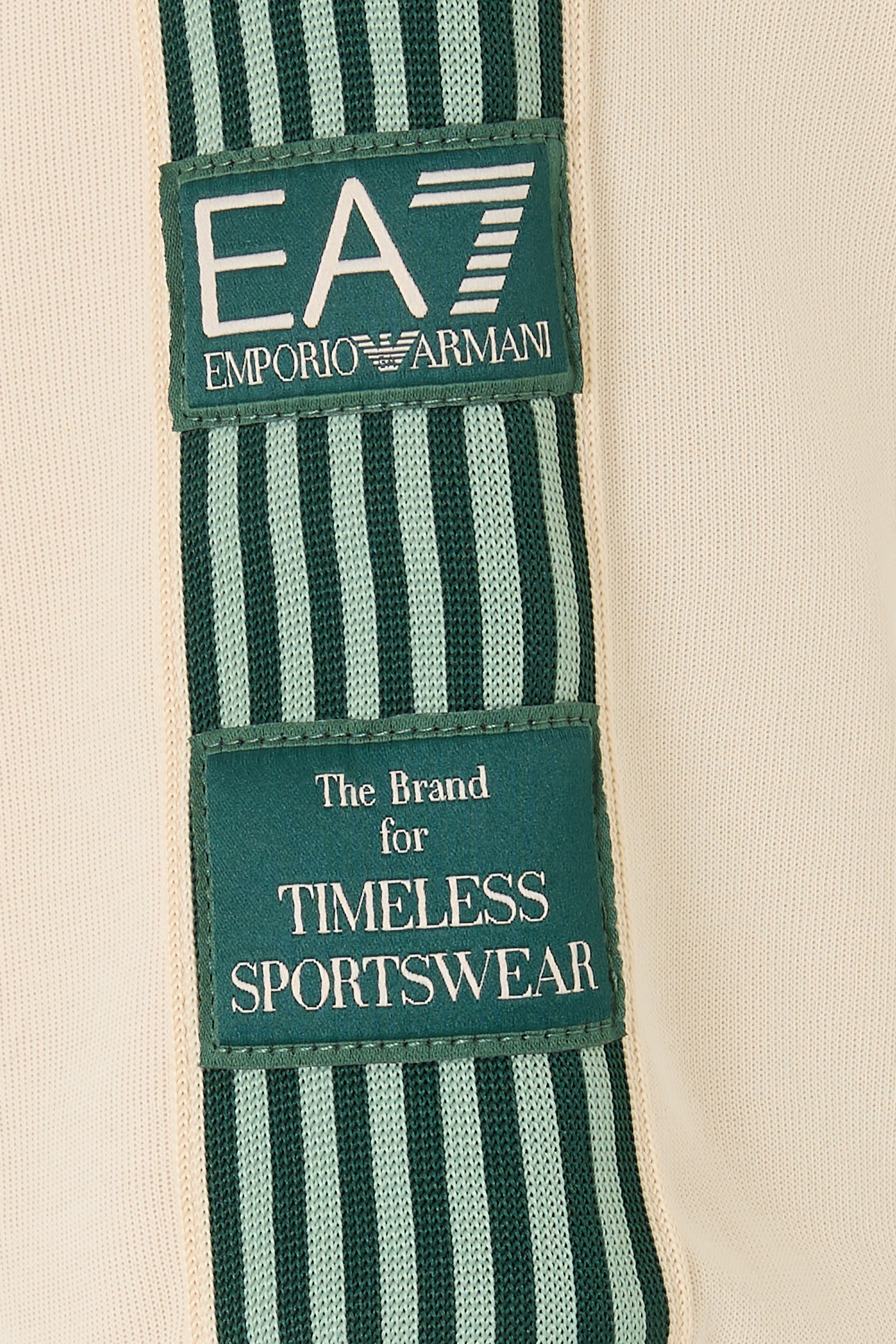 هودي بشعار الماركة