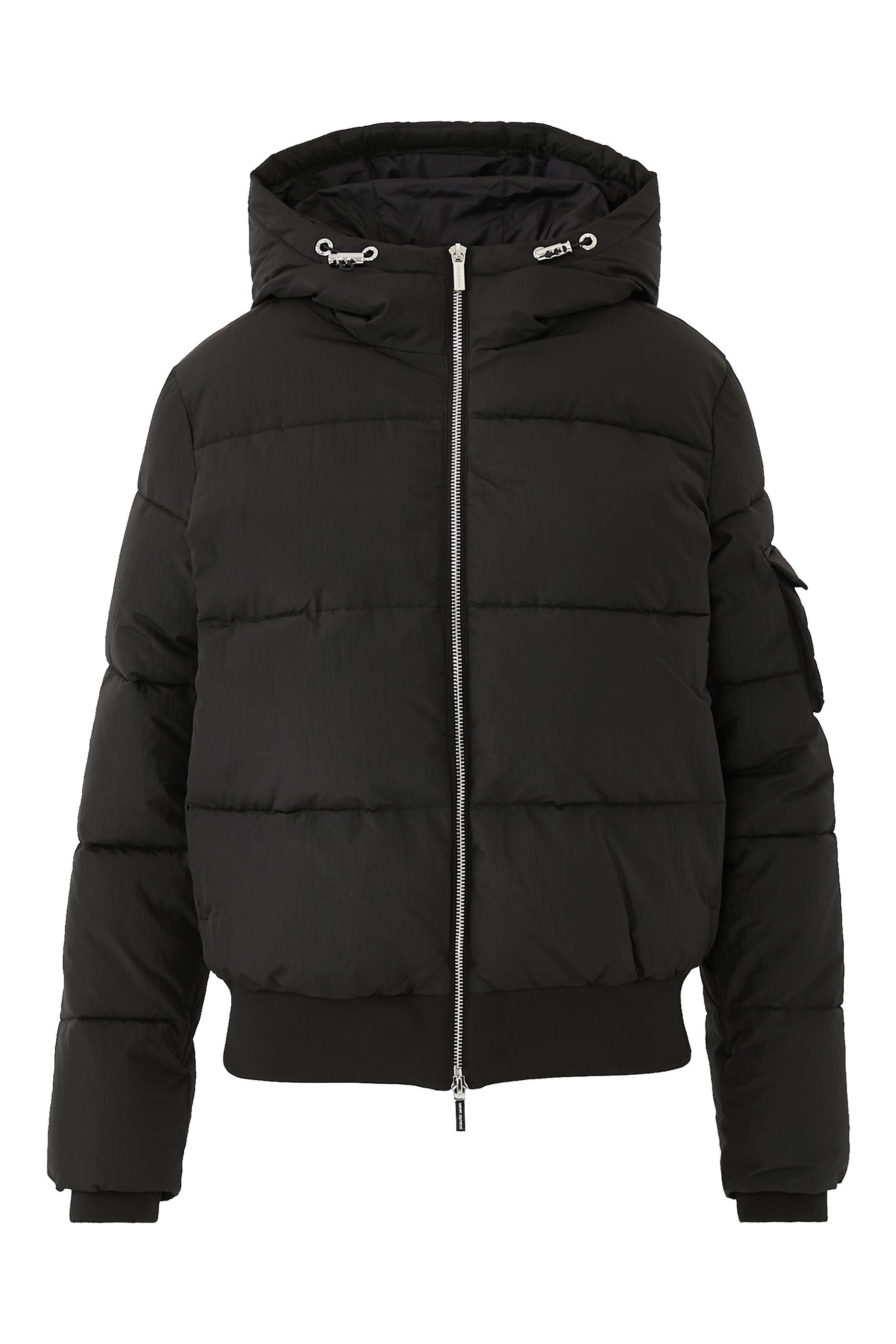 جاكيت بإصدار أسود