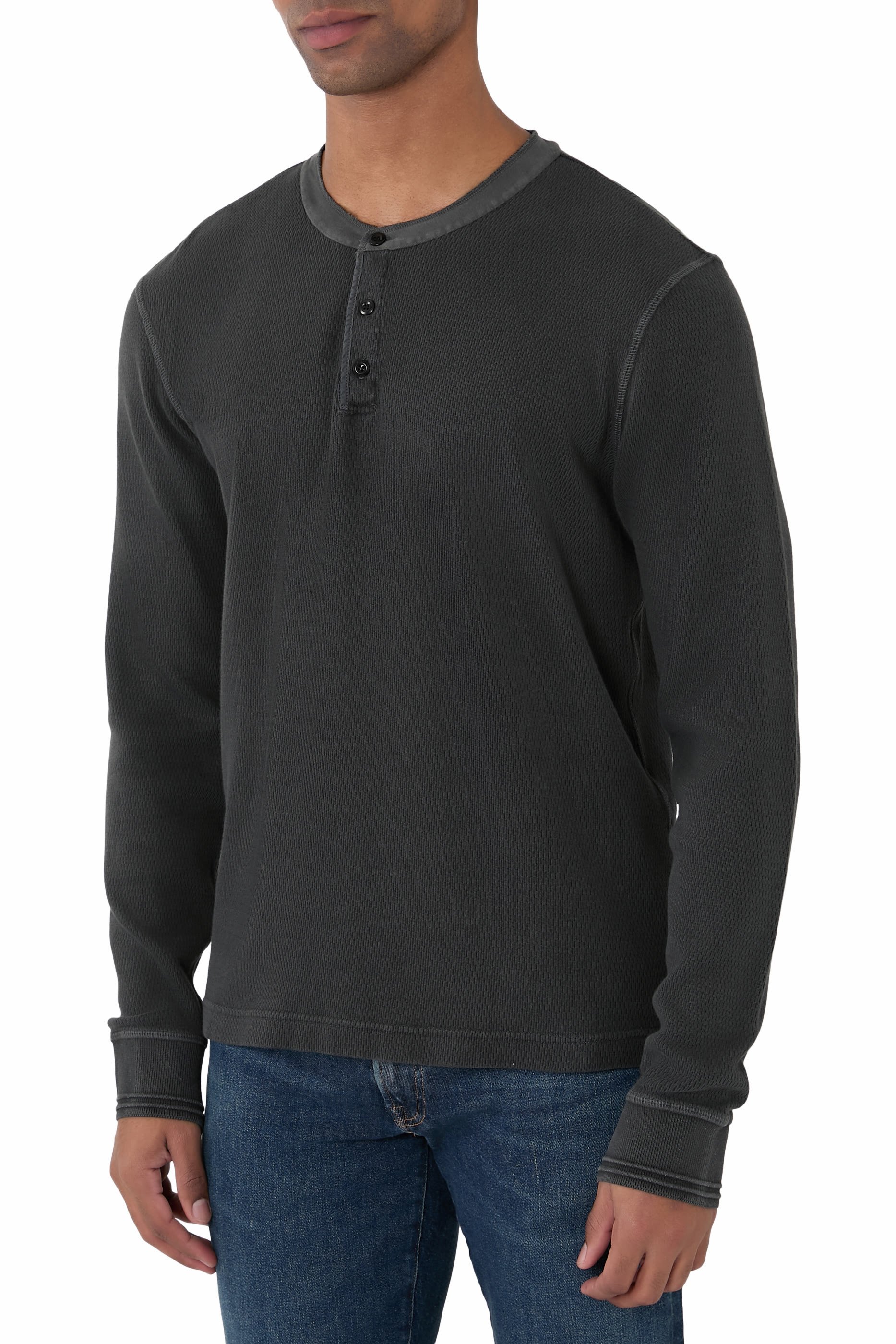 تيشيرت هنلي بثلاثة أزرار وافل