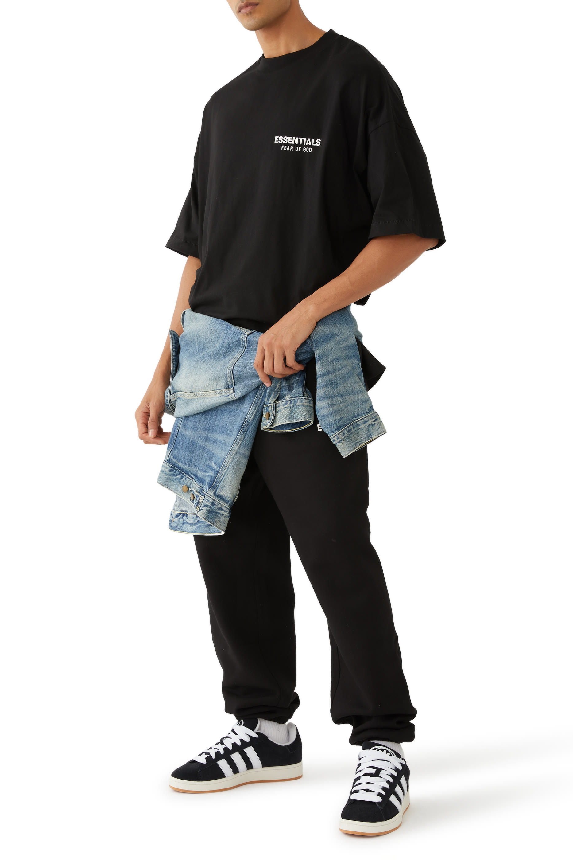 تيشيرت بياقة ضيقة جرسيه