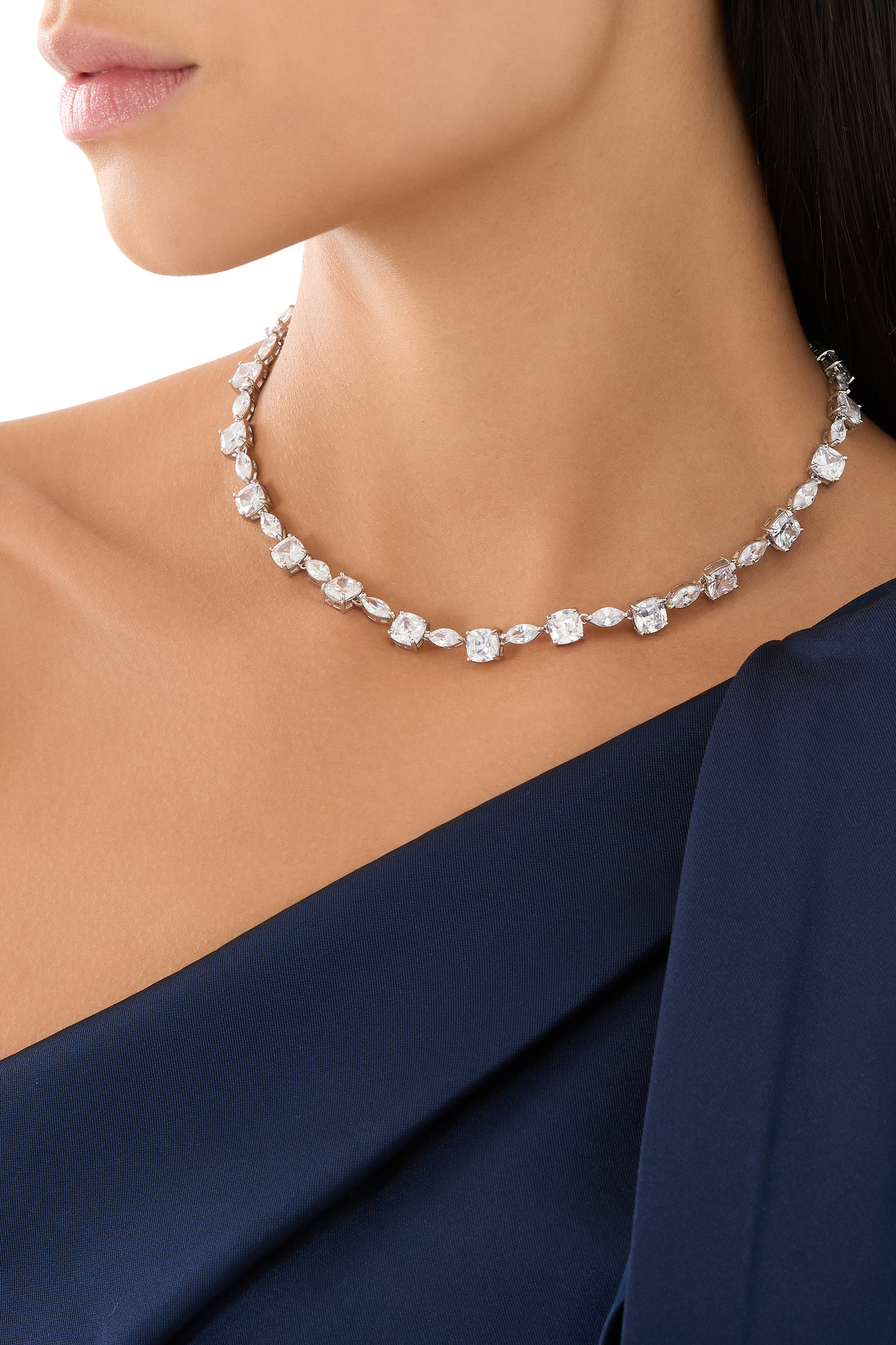 قلادة تنس كوشن اند ماركيز مرصعة بأحجار زركونيا مكعبة، نحاس مطلي بالروديوم