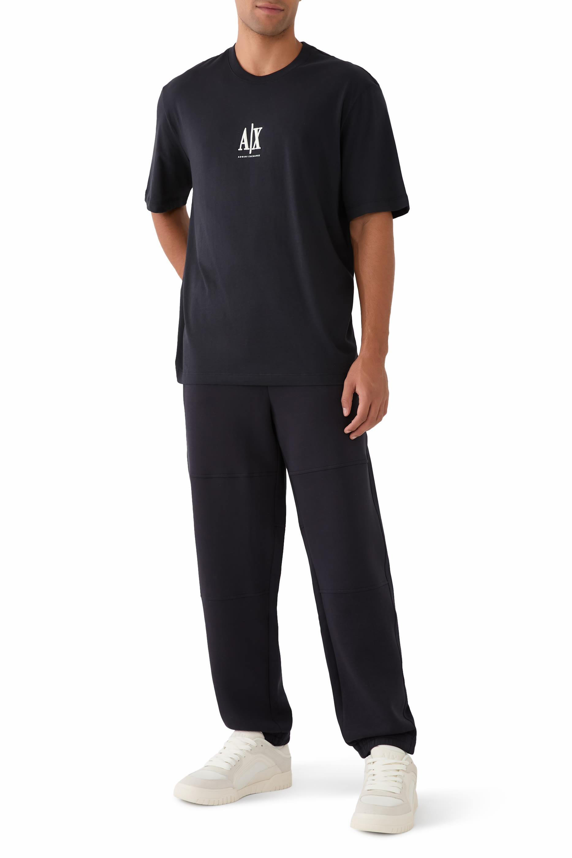 تيشيرت بشعار الماركة