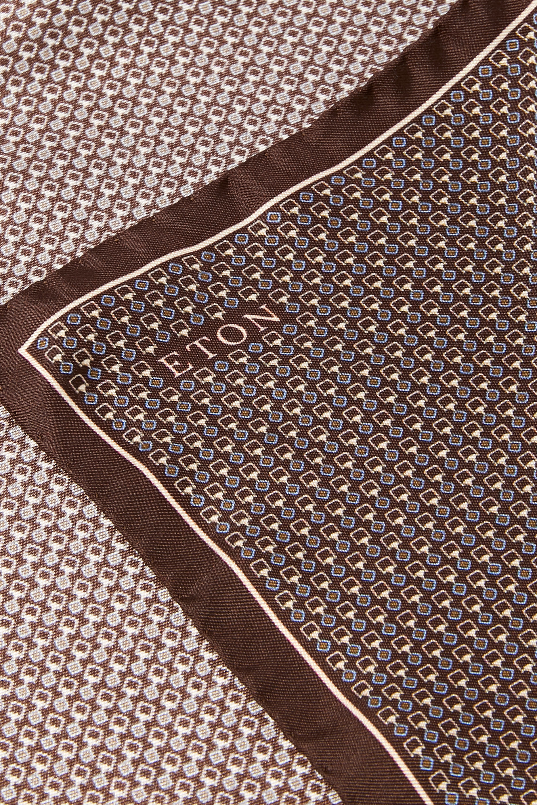 منديل جيب بنقشة هندسية حرير