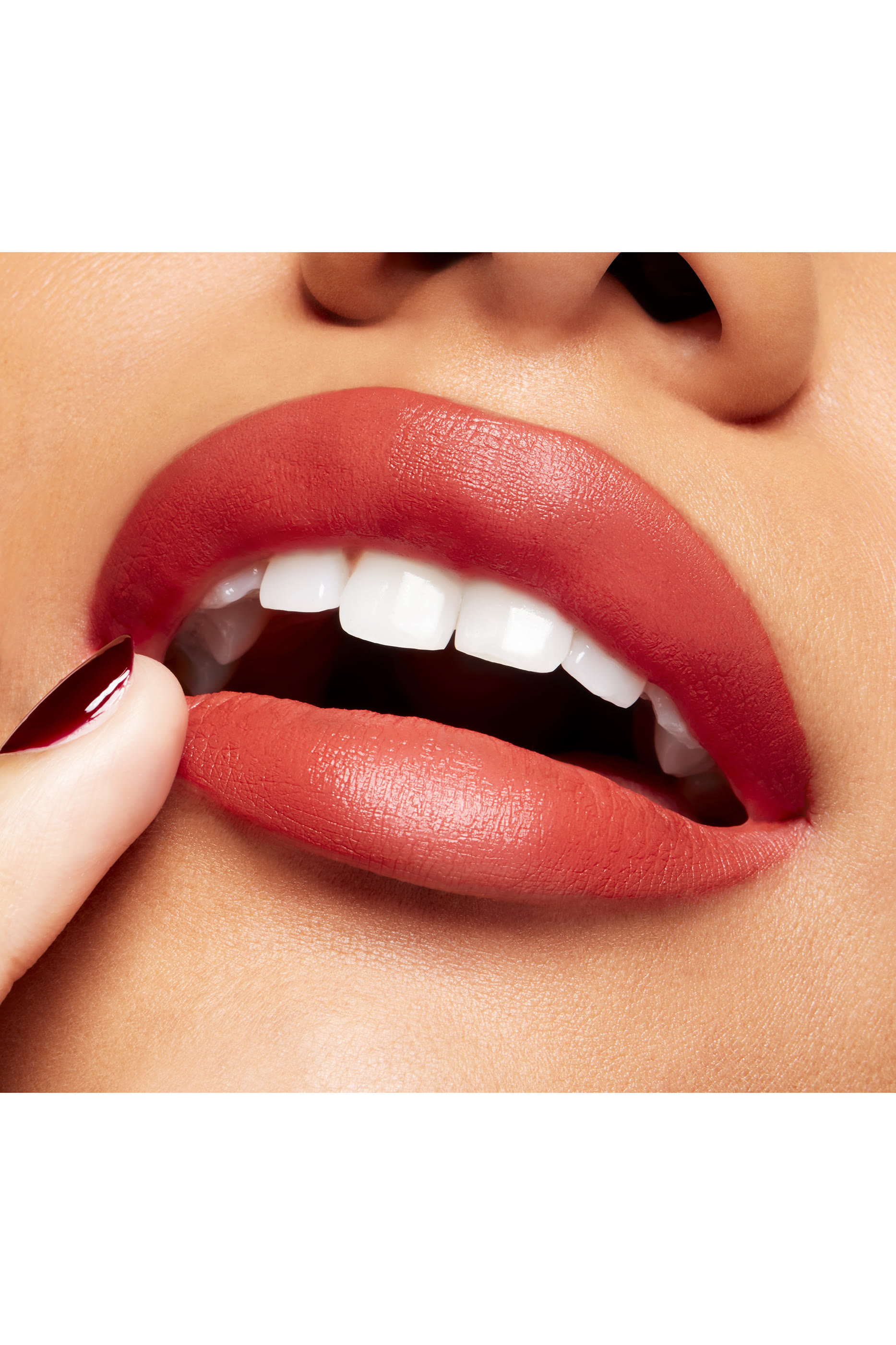 أحمر شفاه باودر كيس فيلفيت بلور سليم ستيك