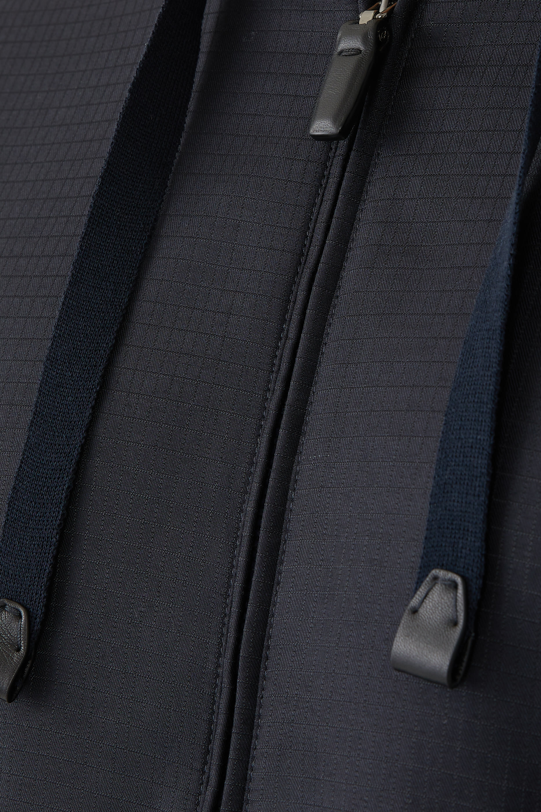 جاكيت بغطاء للرأس وسحاب قطن