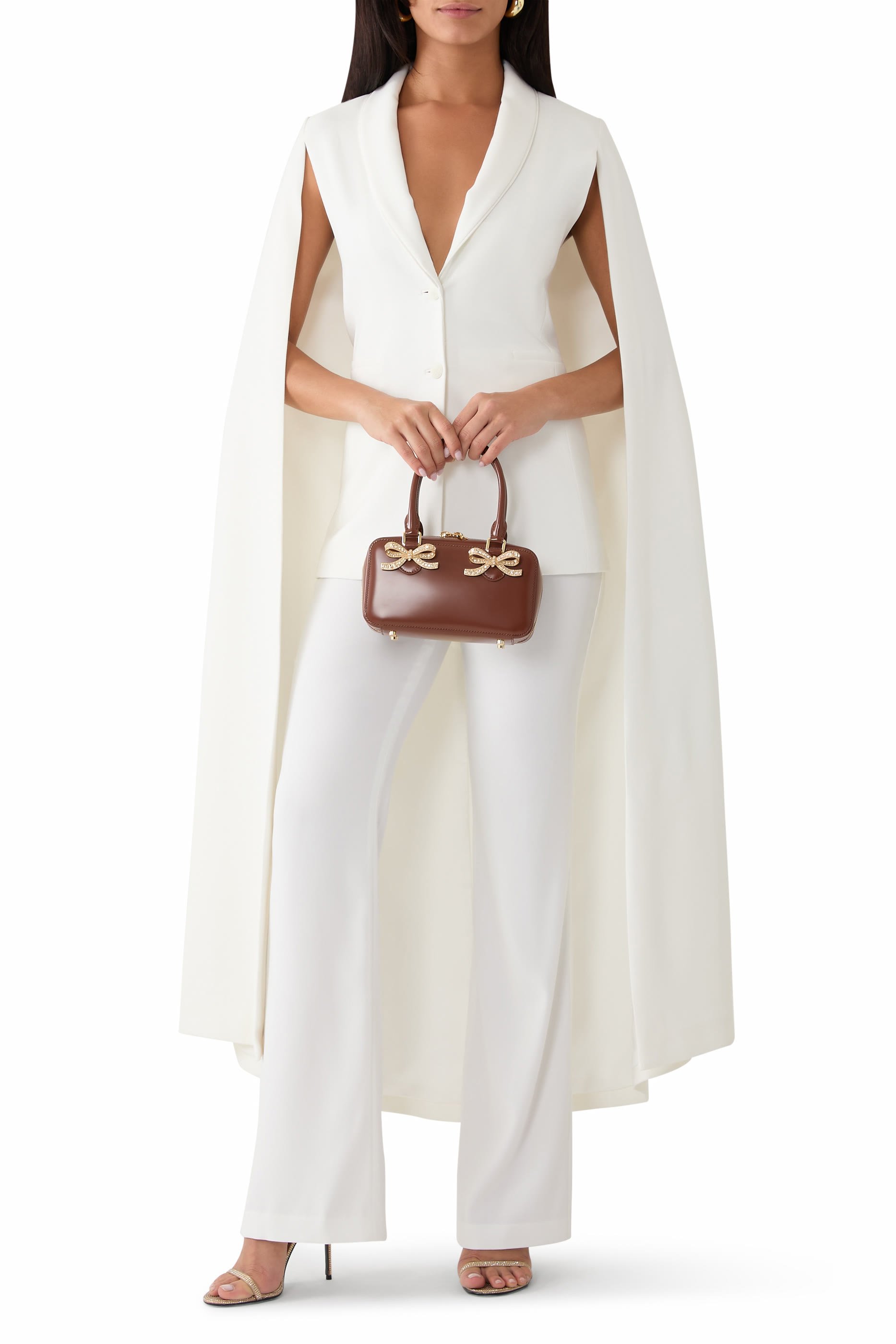 بليزر ايستر بقصة طويلة وأكمام كاب