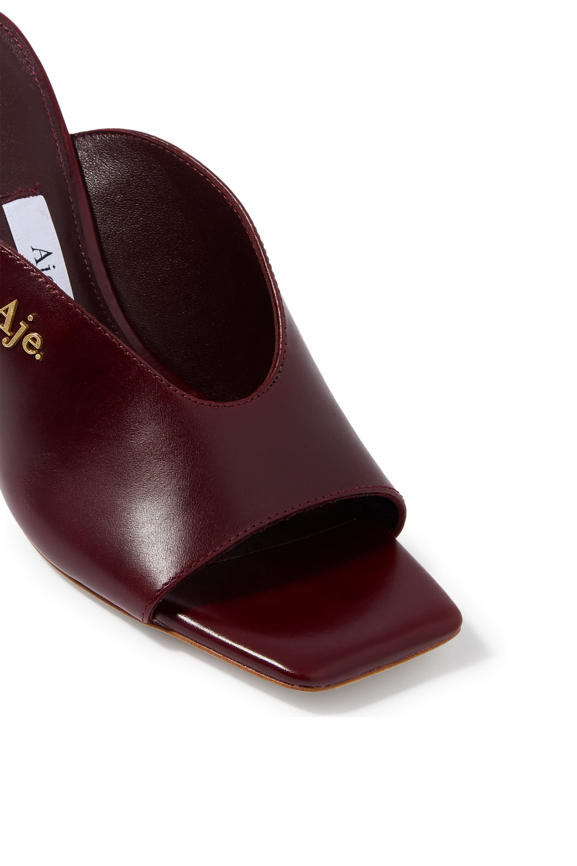 حذاء نوكايا مفتوح من الخلف 90 بنعل سميك