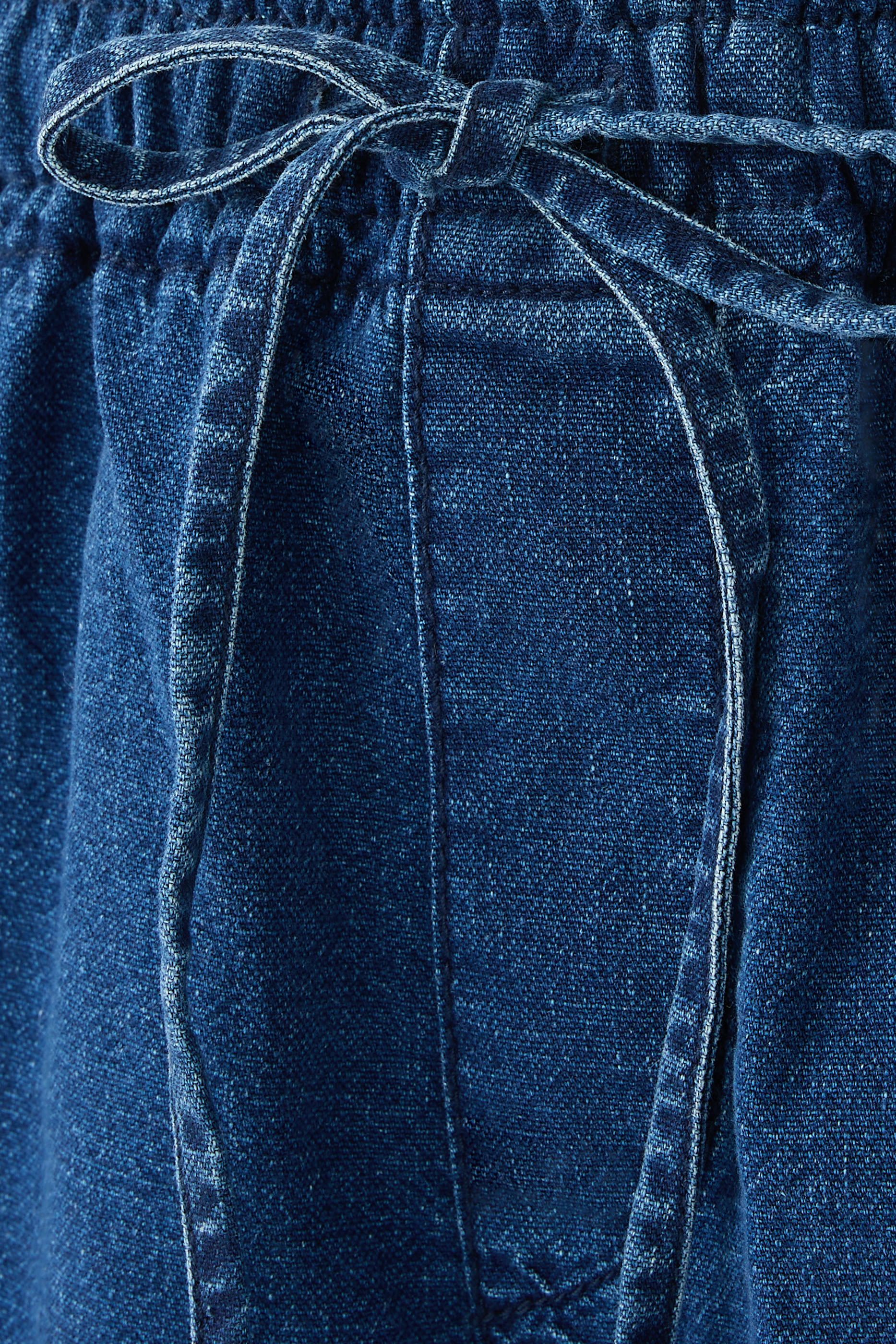 شورت آيلا بقصة مريحة