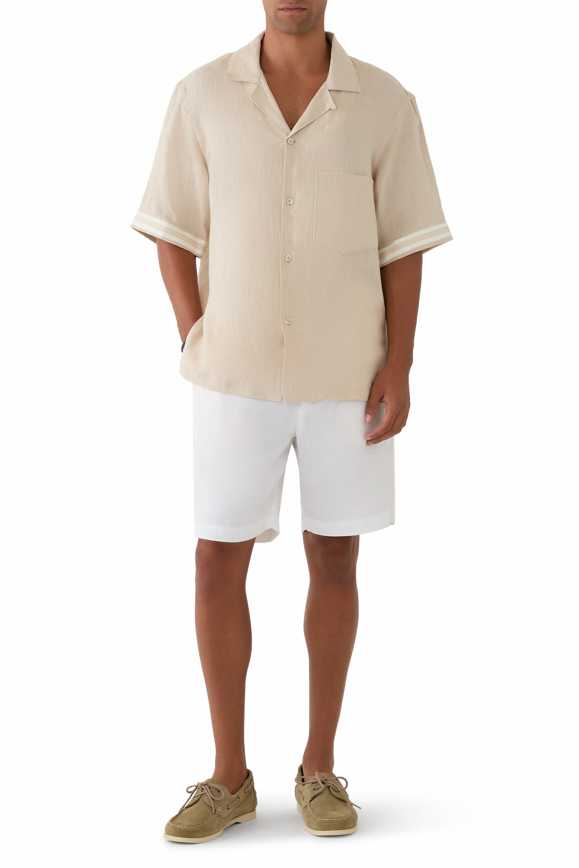 قميص بتفاصيل مغايرة كتان