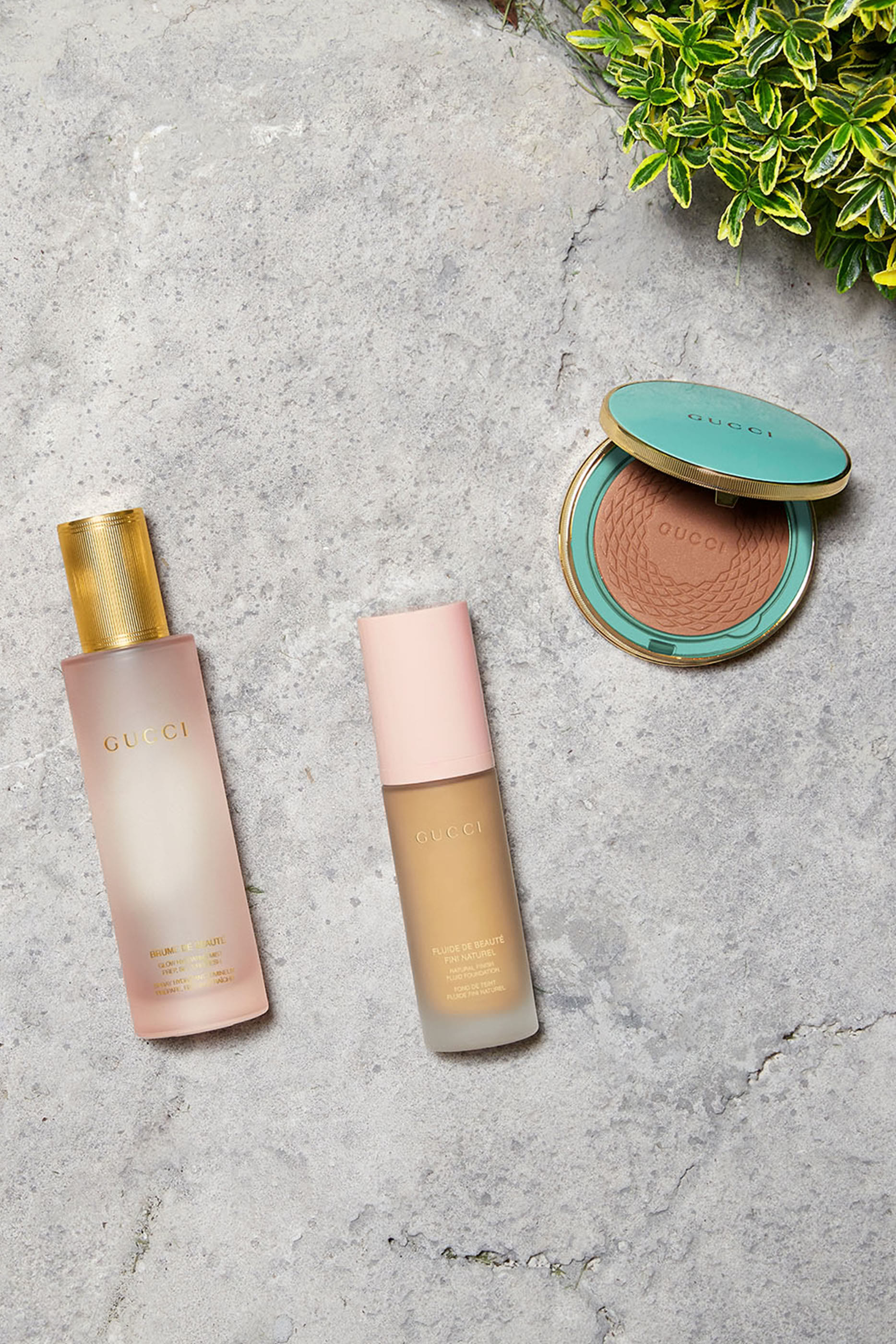 كريم أساس سائل فلويد دو بيوتيه فيني ناتيوريل لإطلالة طبيعية