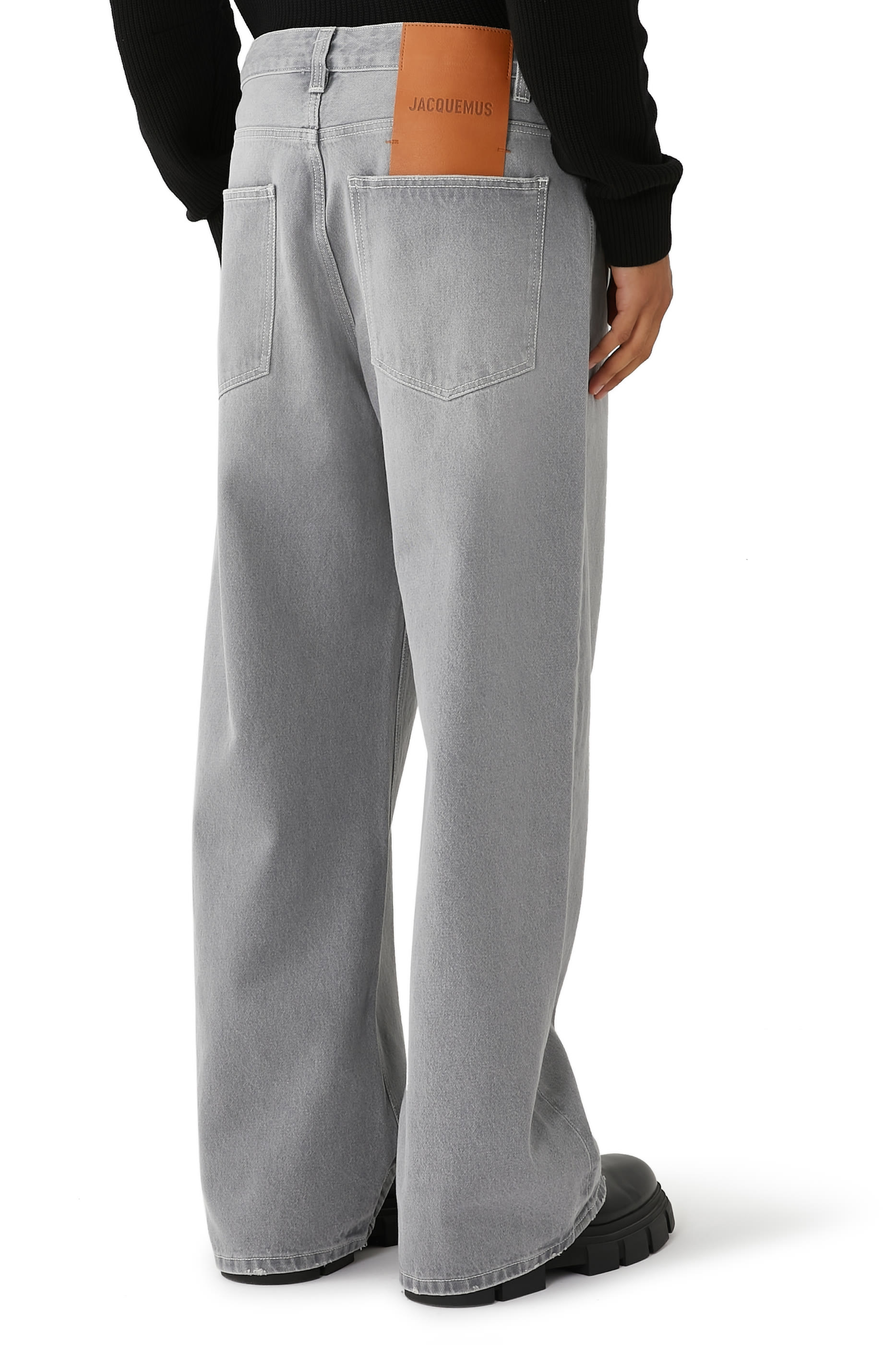 بنطال جينز دينيم بقصة مريحة