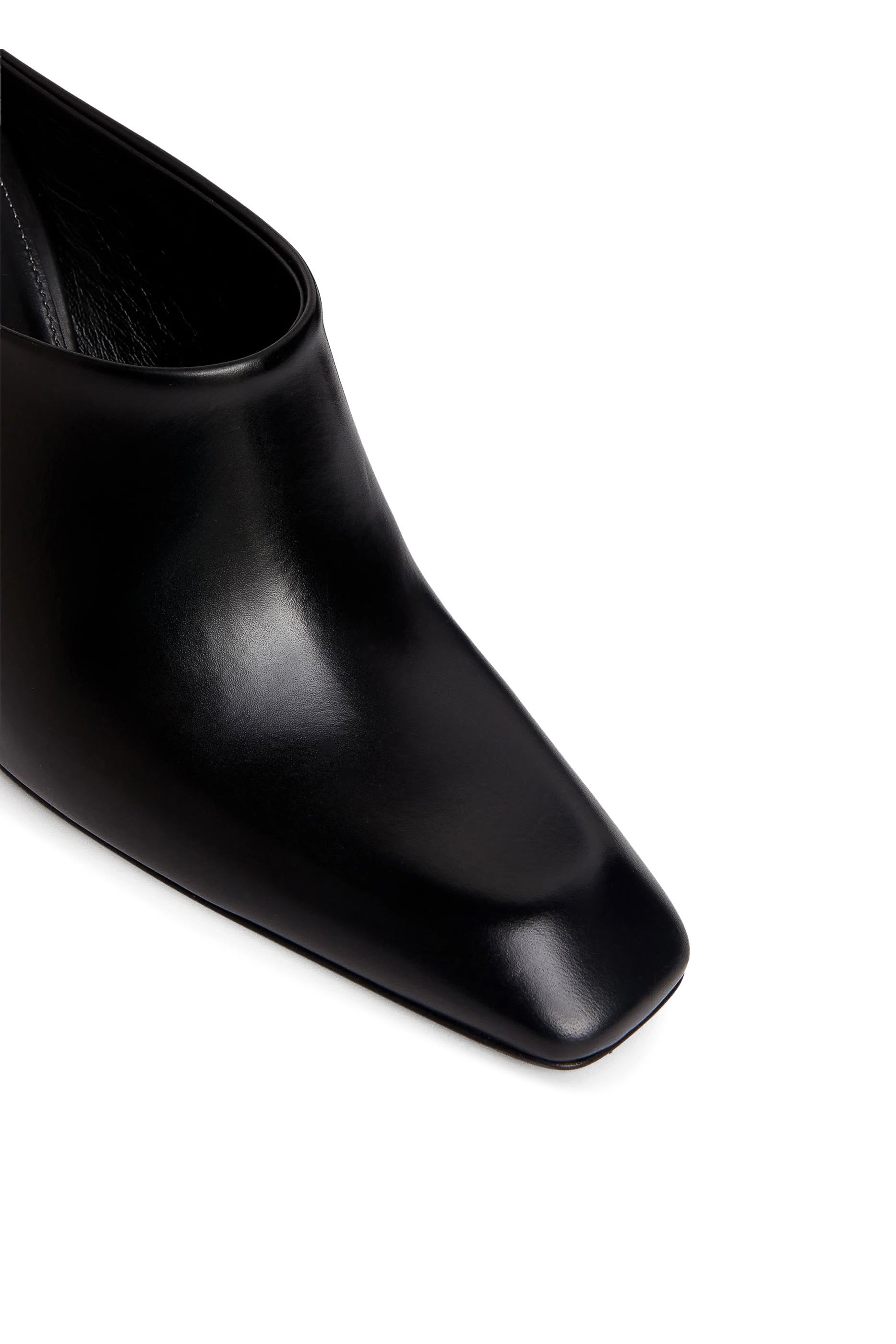 حذاء بار مفتوح من الخلف 85 جلد