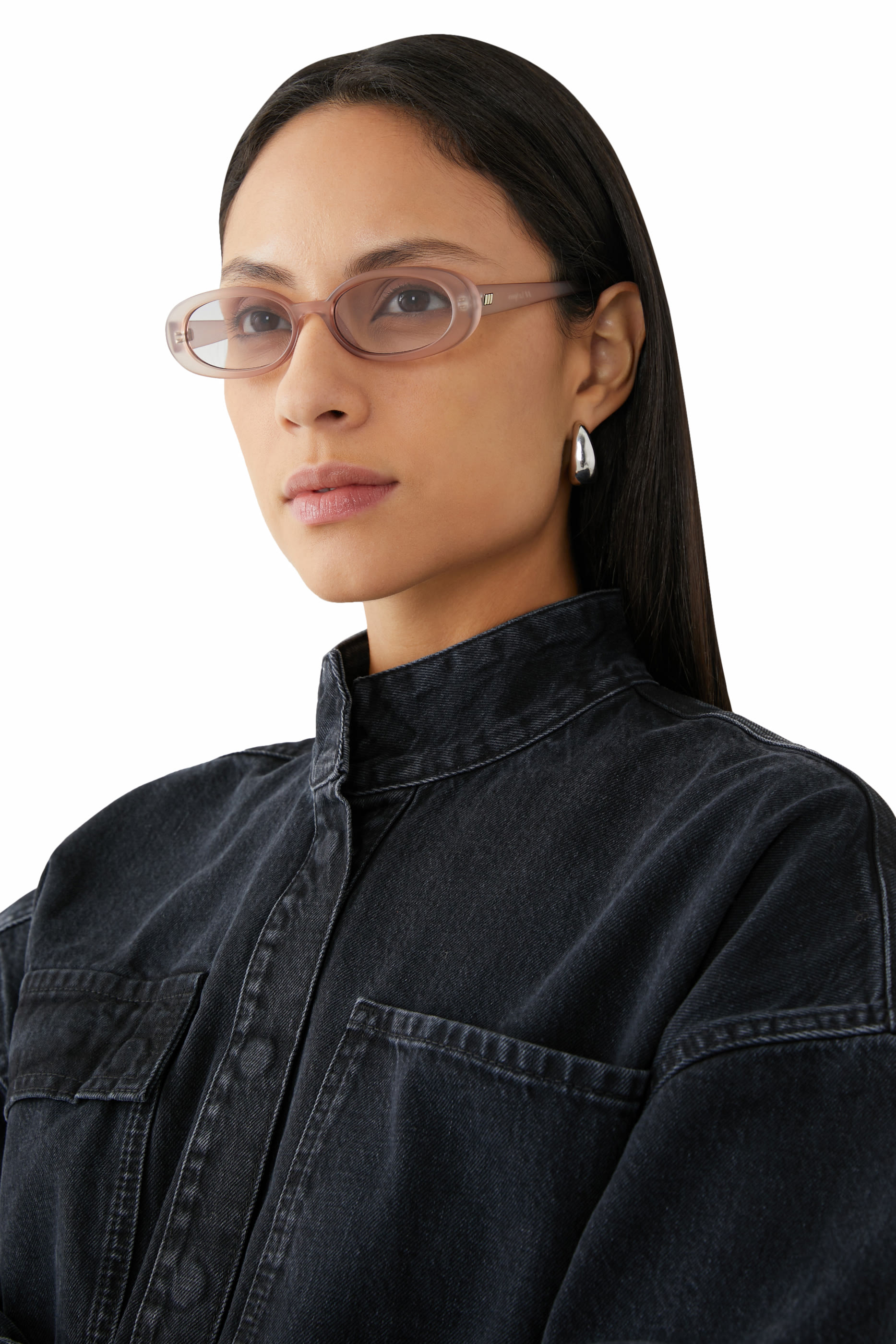 نظارة شمسية أوتا لوف بإطار بيضاوي