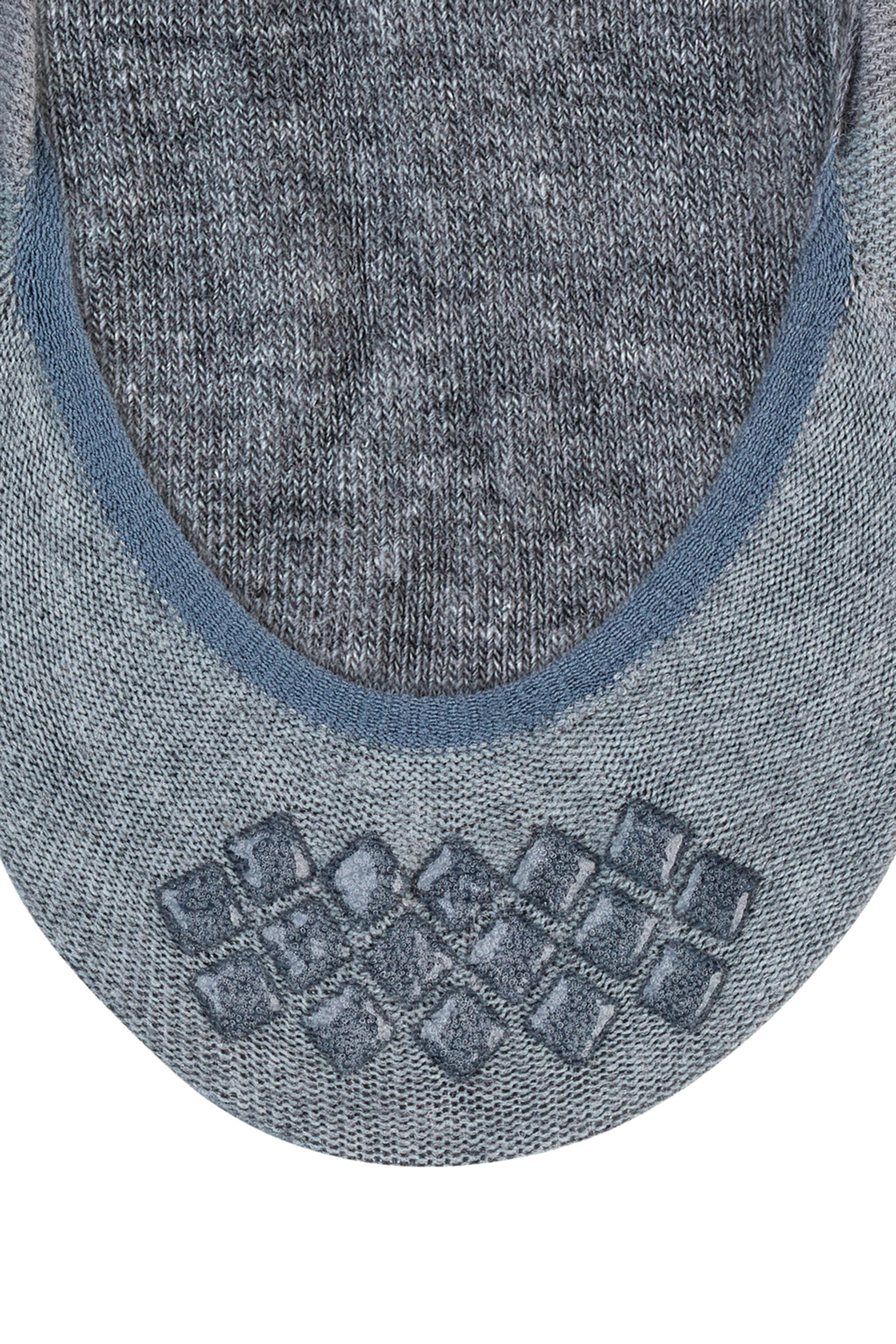 حوارب مخفية