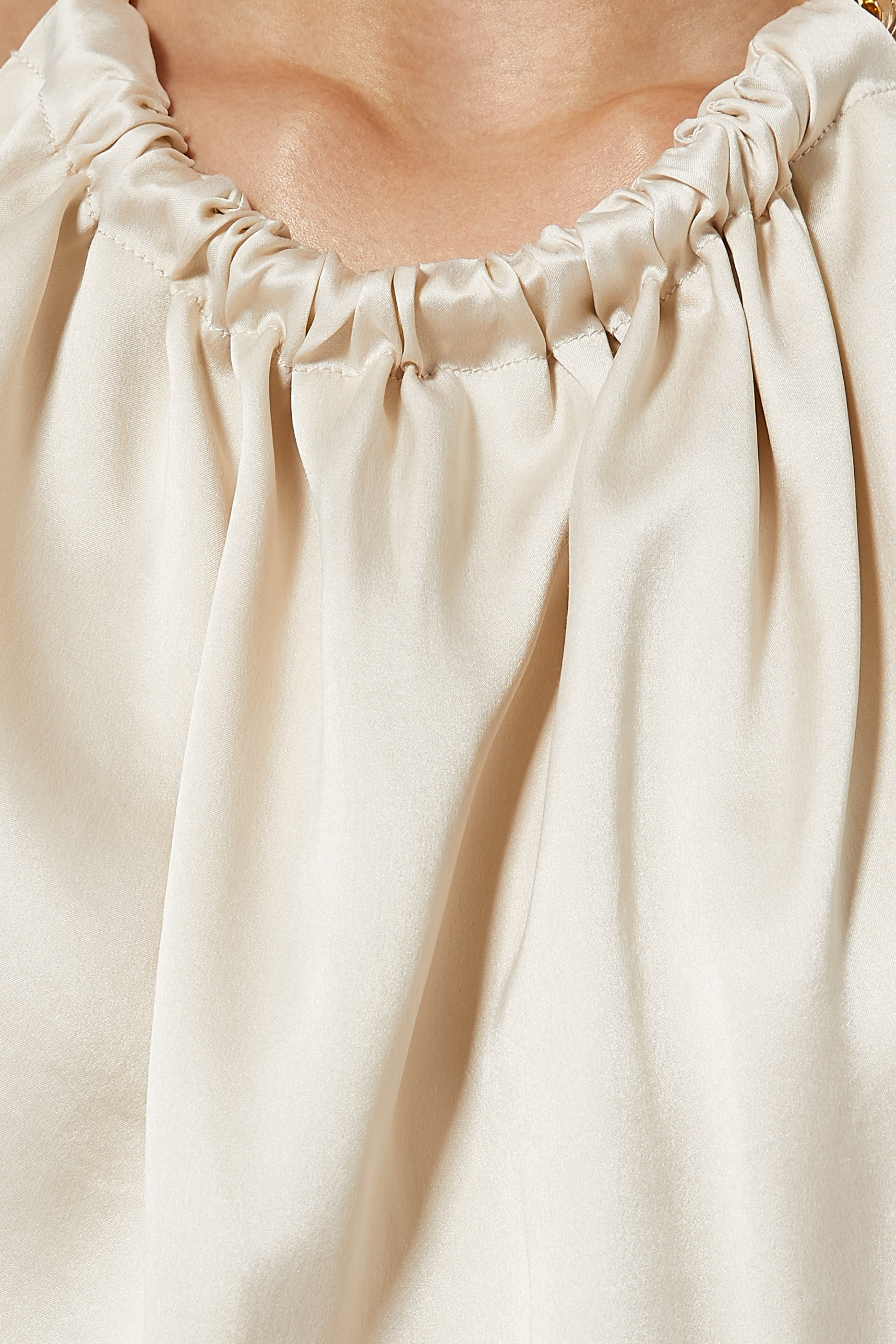 بلوزة باور برباط تضييق