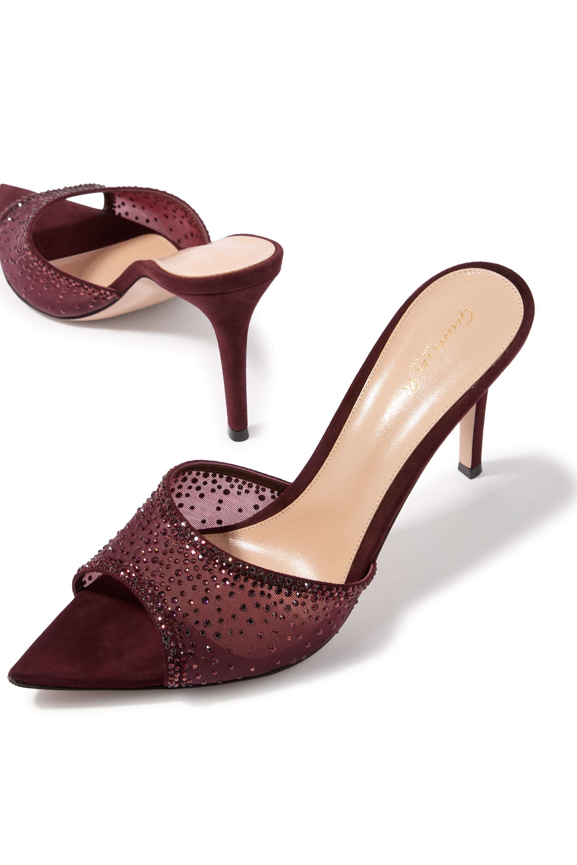 حذاء رانيا مفتوح من الخلف 85