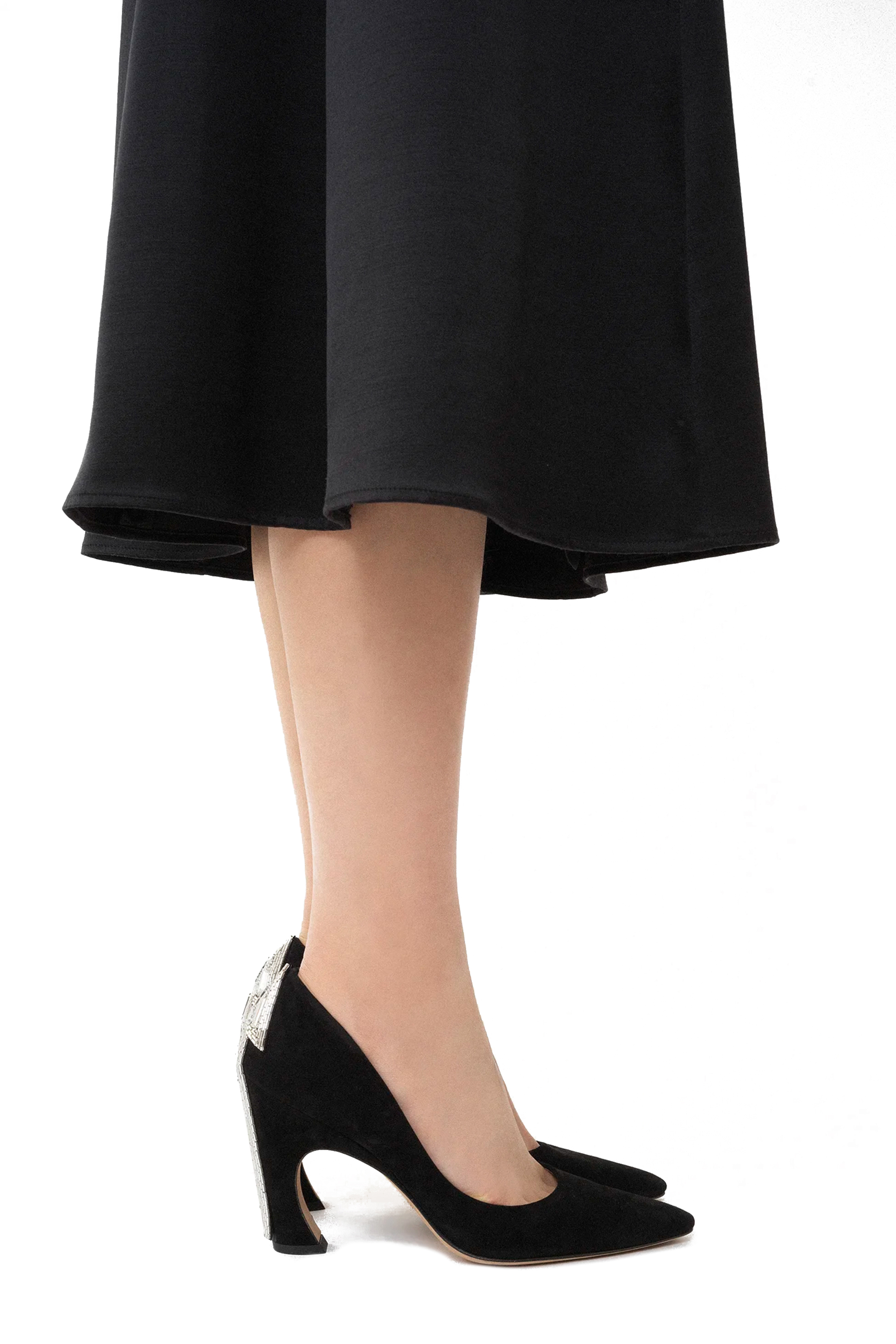 حذاء أولي كلاسيكي بكعب مزين بطبعة سهم