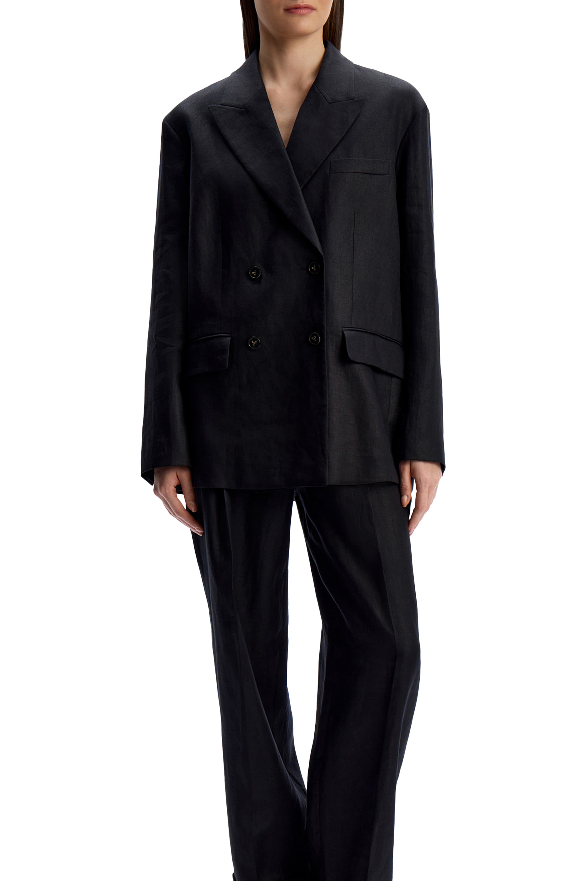 بنطال بقصة ضيقة من الأسفل كتان