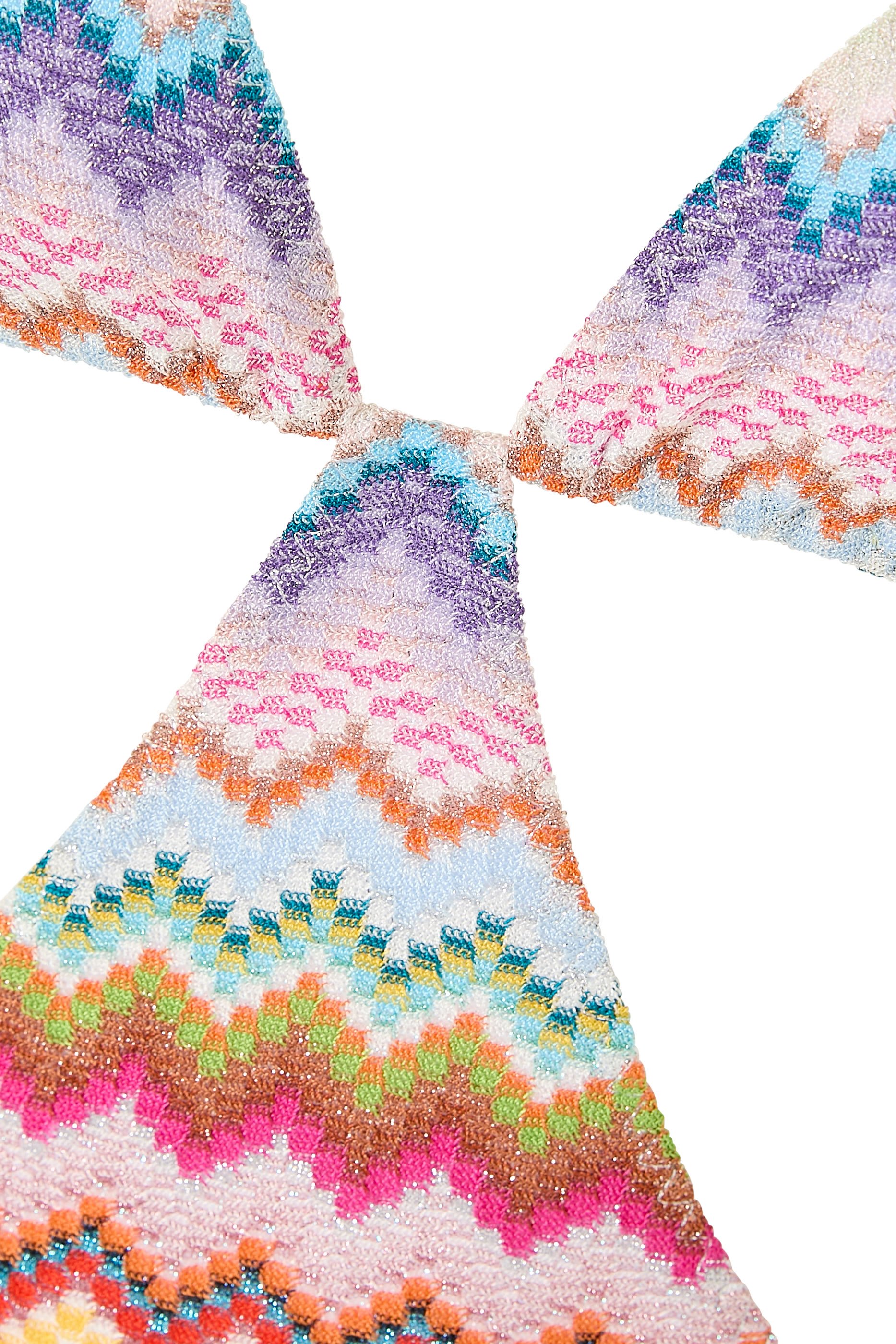 تريكيني بنقشة بيكسيل ونمط شيفرون فيسكوز لاميه