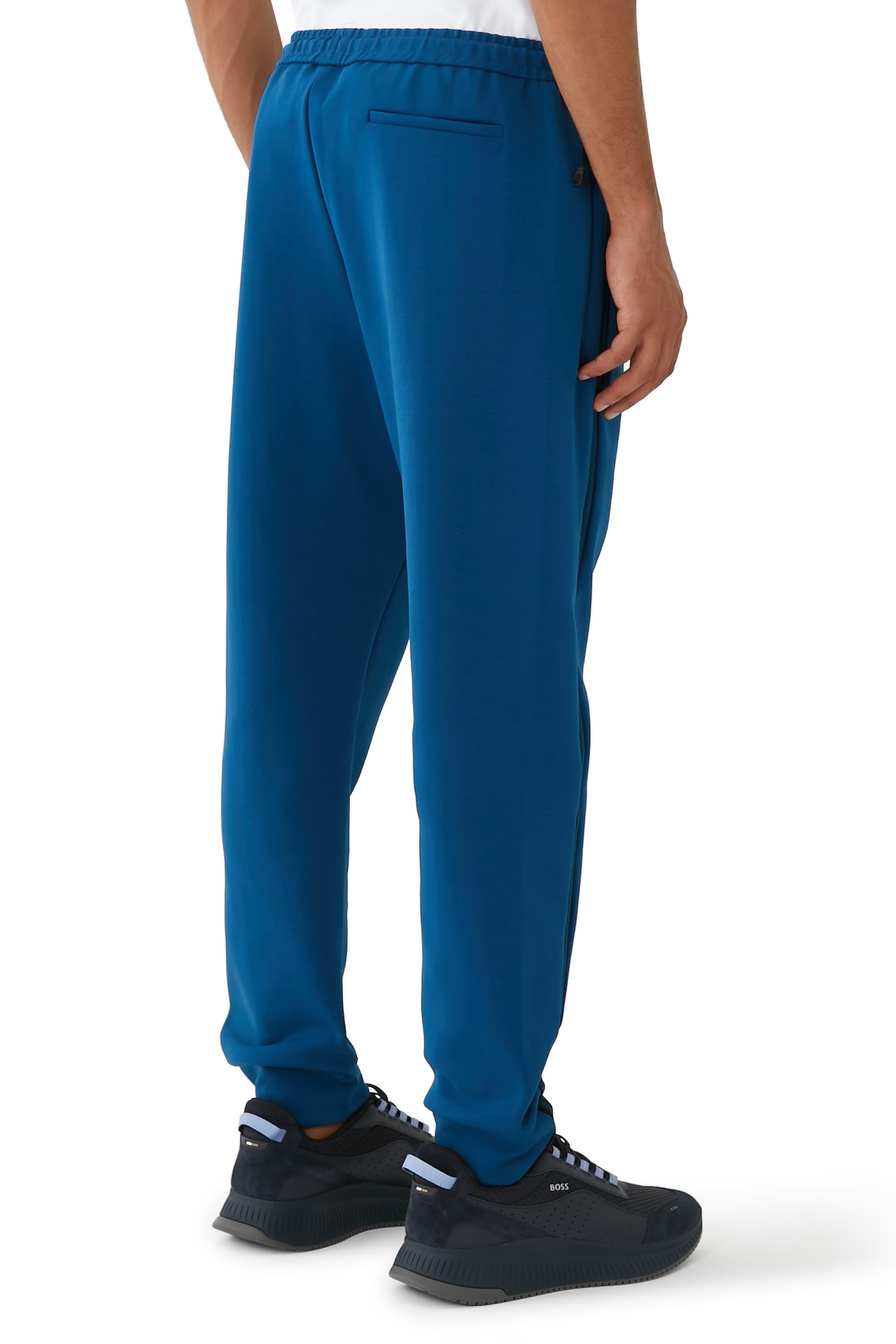 بنطال هاديكو بشعار الماركة