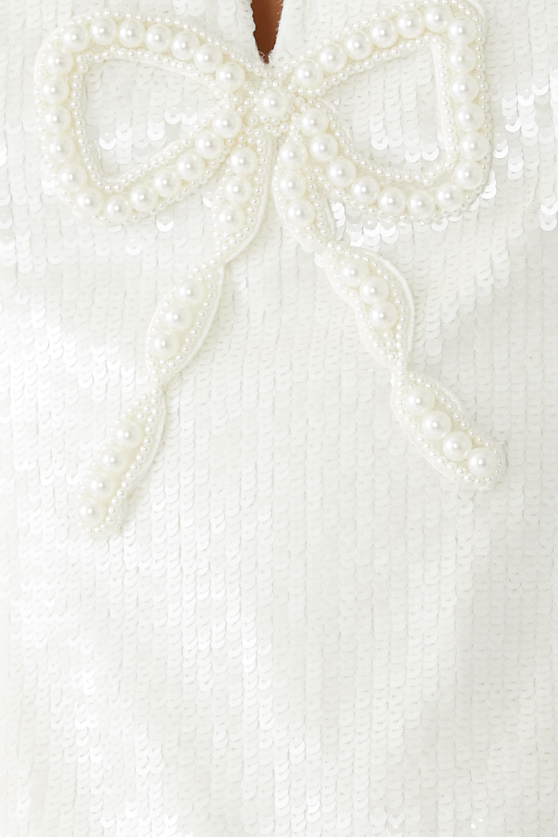 فستان قصير بربطة فيونكة والترتر