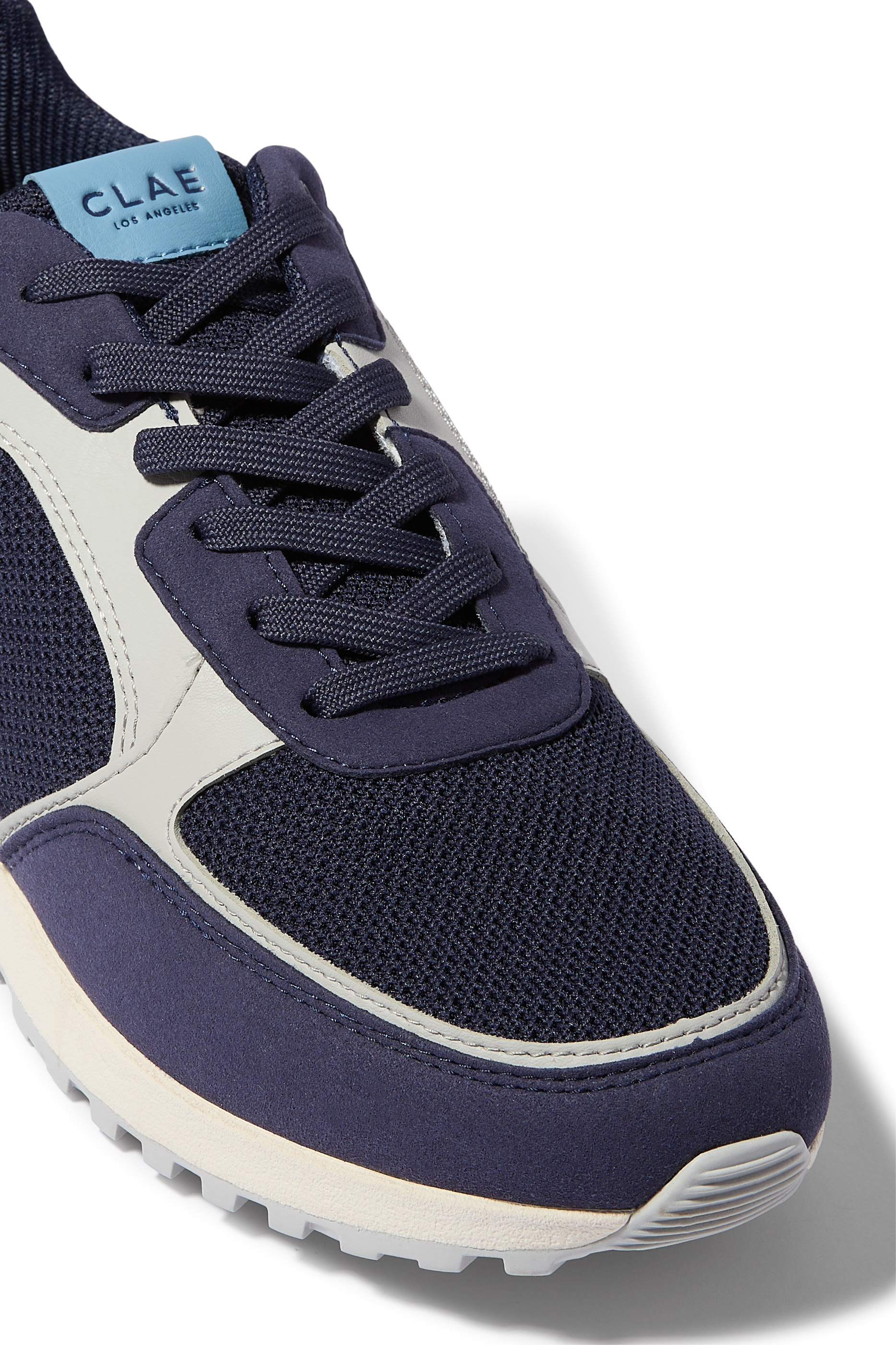 سنيكرز جوشوا