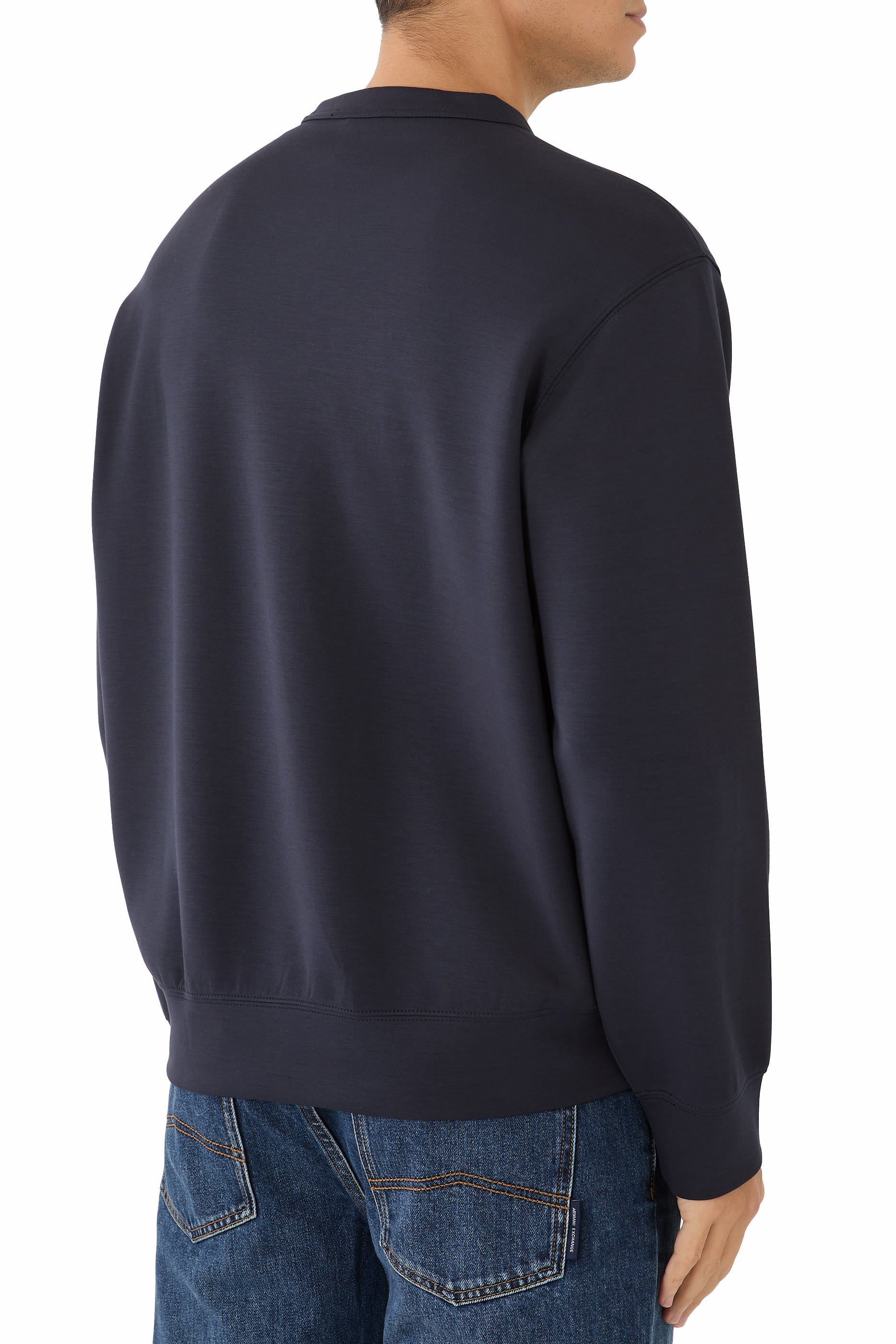 سويت شيرت بحروف شعار الماركة