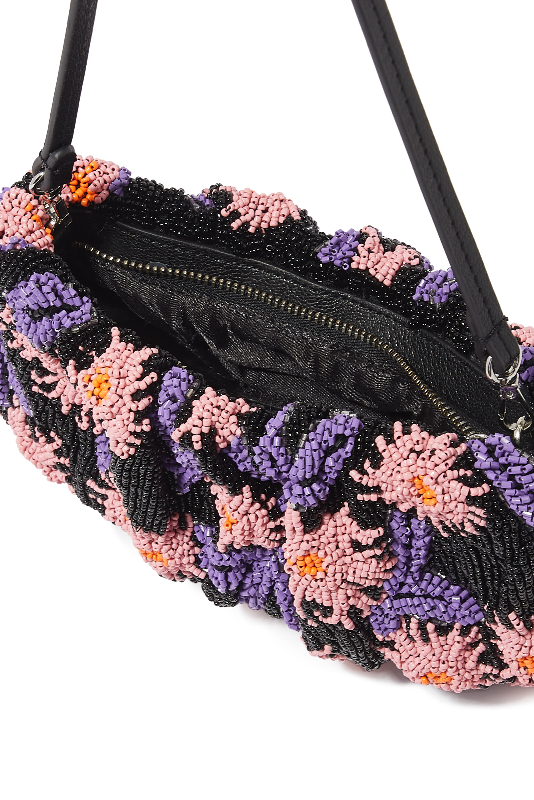 حقيبة مطرزة بخرز