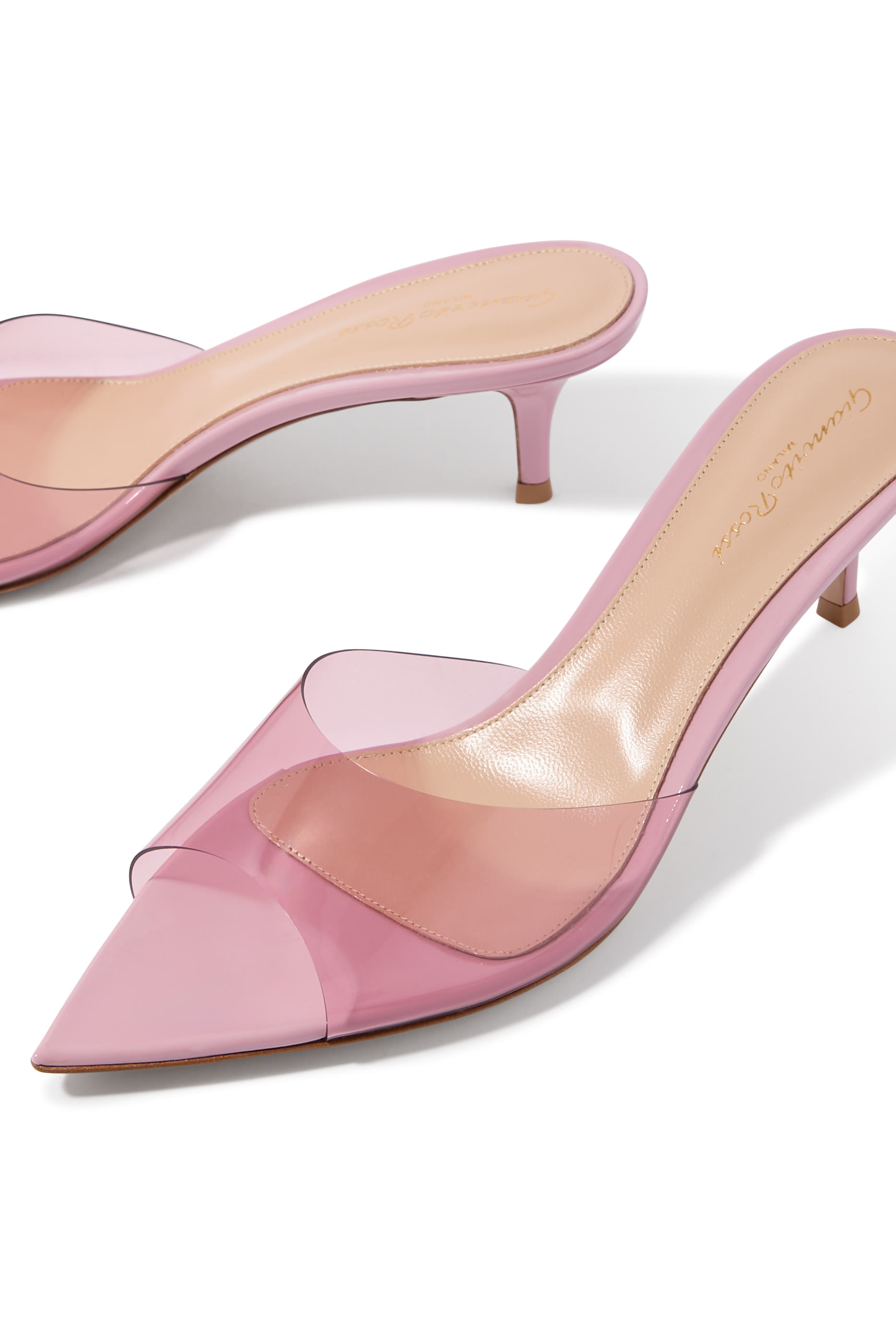 حذاء إيل 55 مفتوح من الخلف بأجزاء شفافة