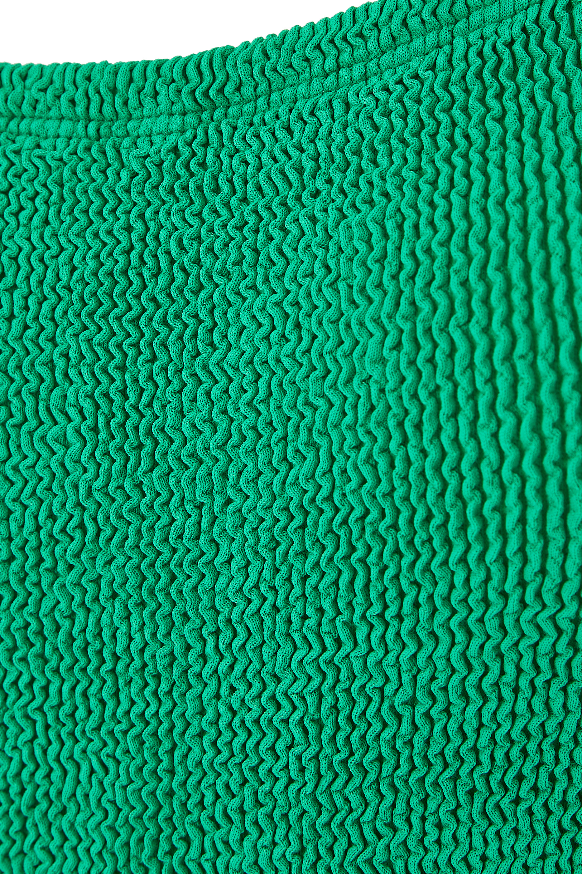 لباس سباحة قطعة واحدة بياقة مربعة