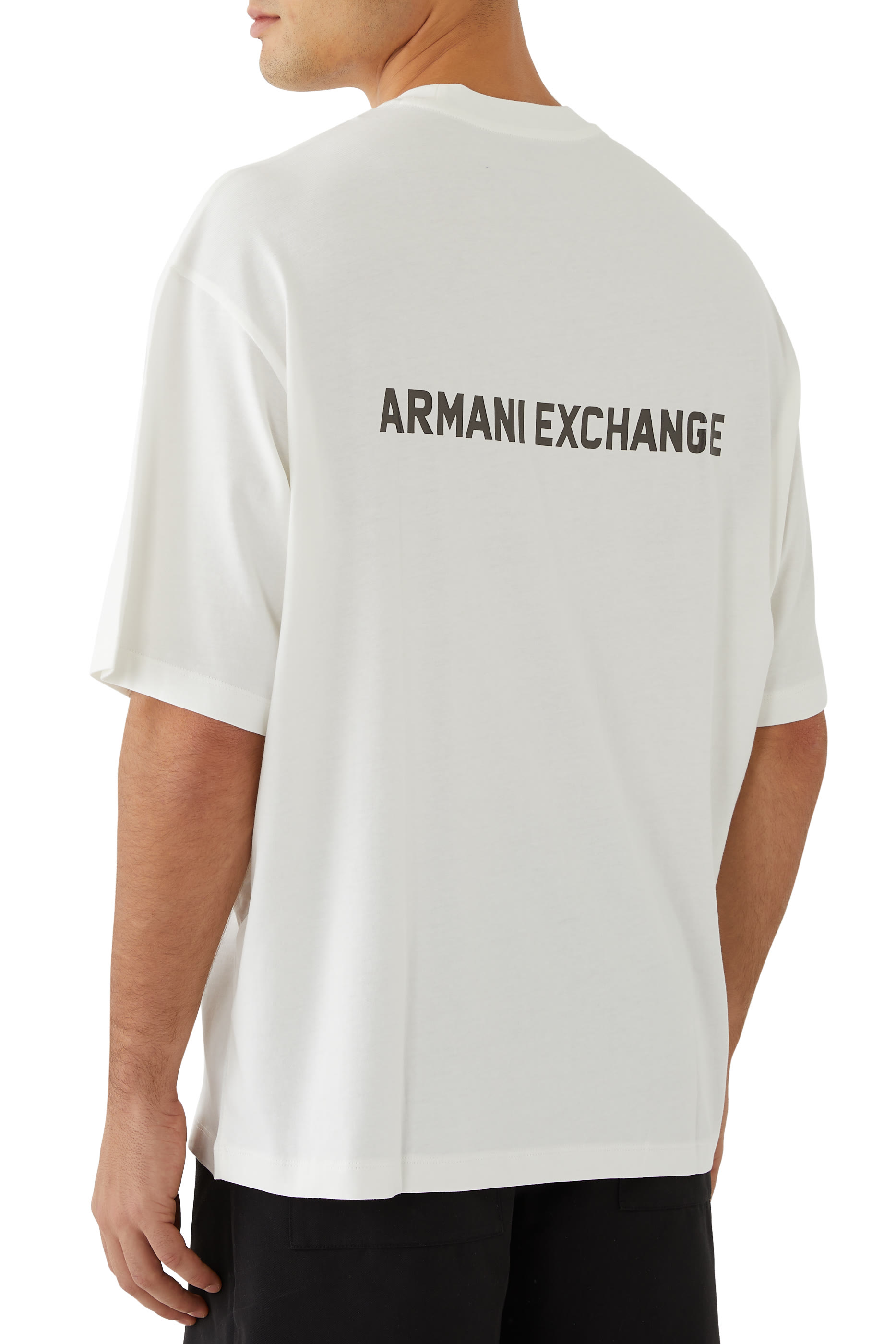 تيشيرت غريد بياقة ضيقة وقصة فضفاضة