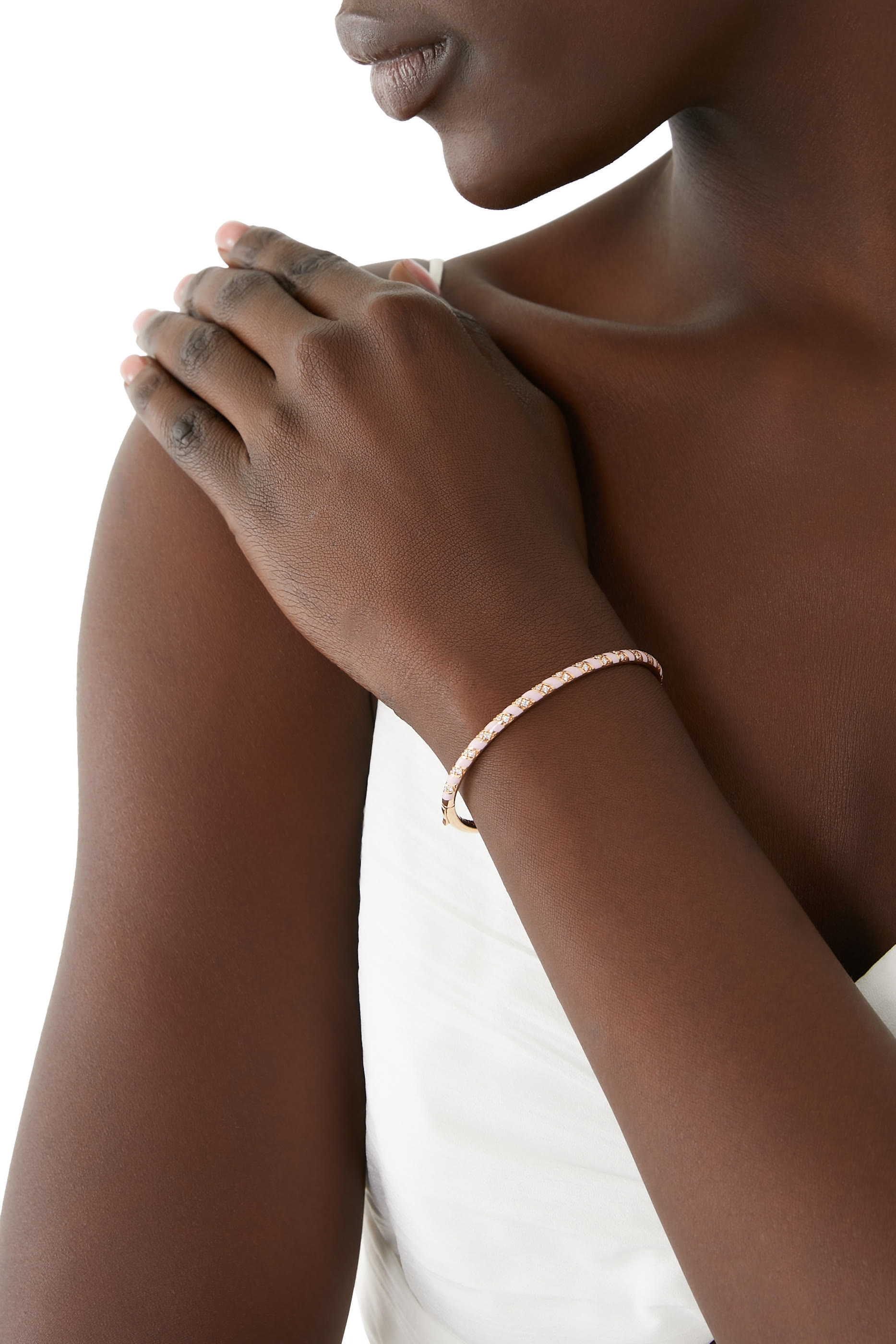 سوار تورنيدو مزين بالمينا والماس ذهب وردي عيار 18