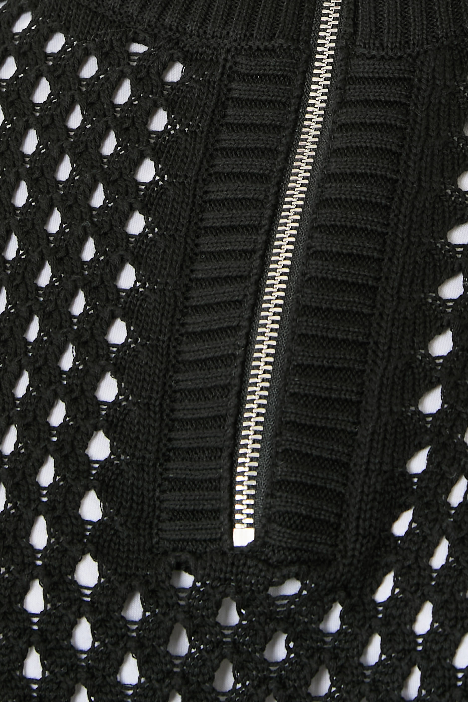 فيست جاينز منسوج بنصف سحاب