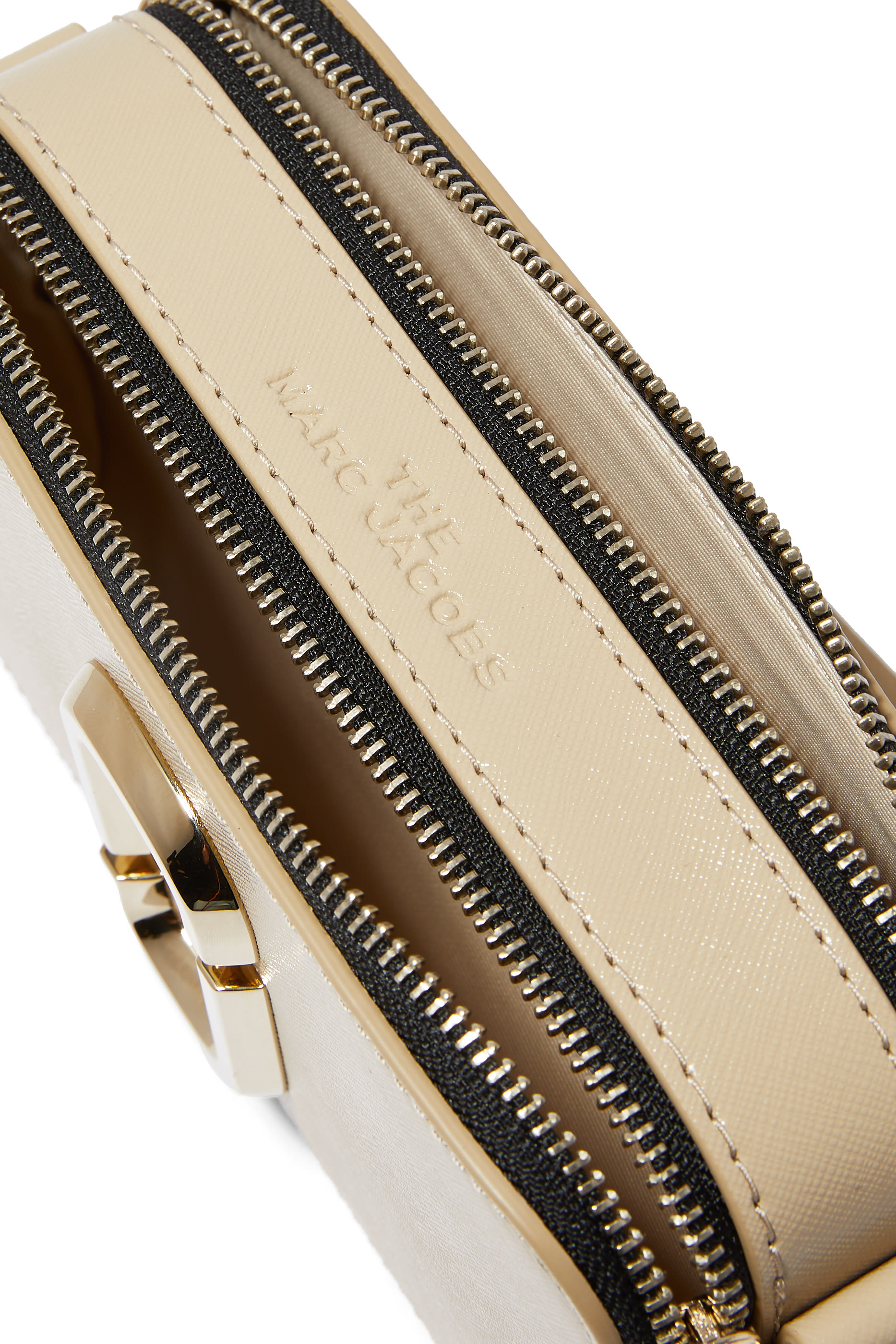 حقيبة سناب شوت دي تي ام