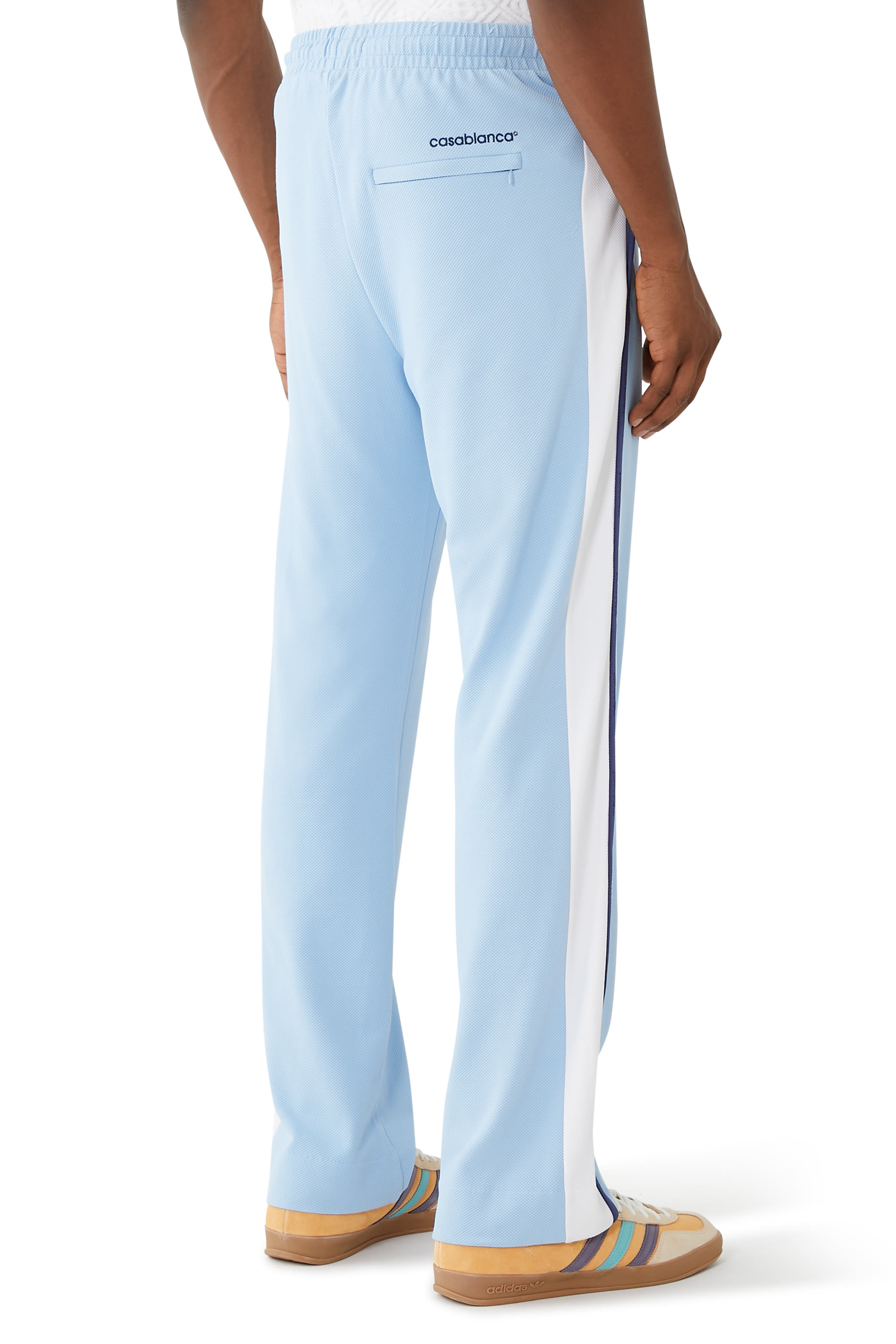 بنطال رياضي بشعار الماركة