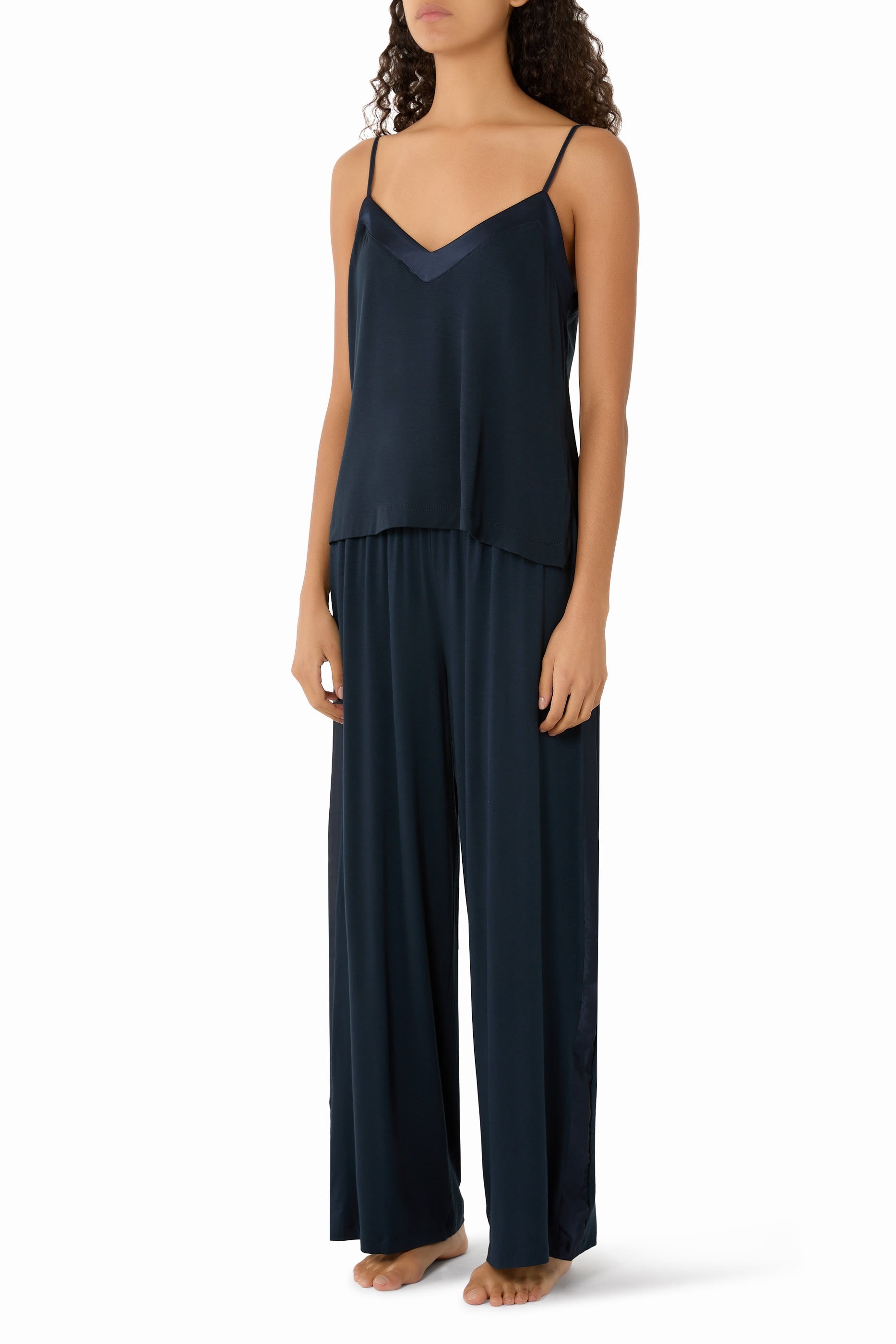 طقم بيجامة جيرسيه بحواف ستان