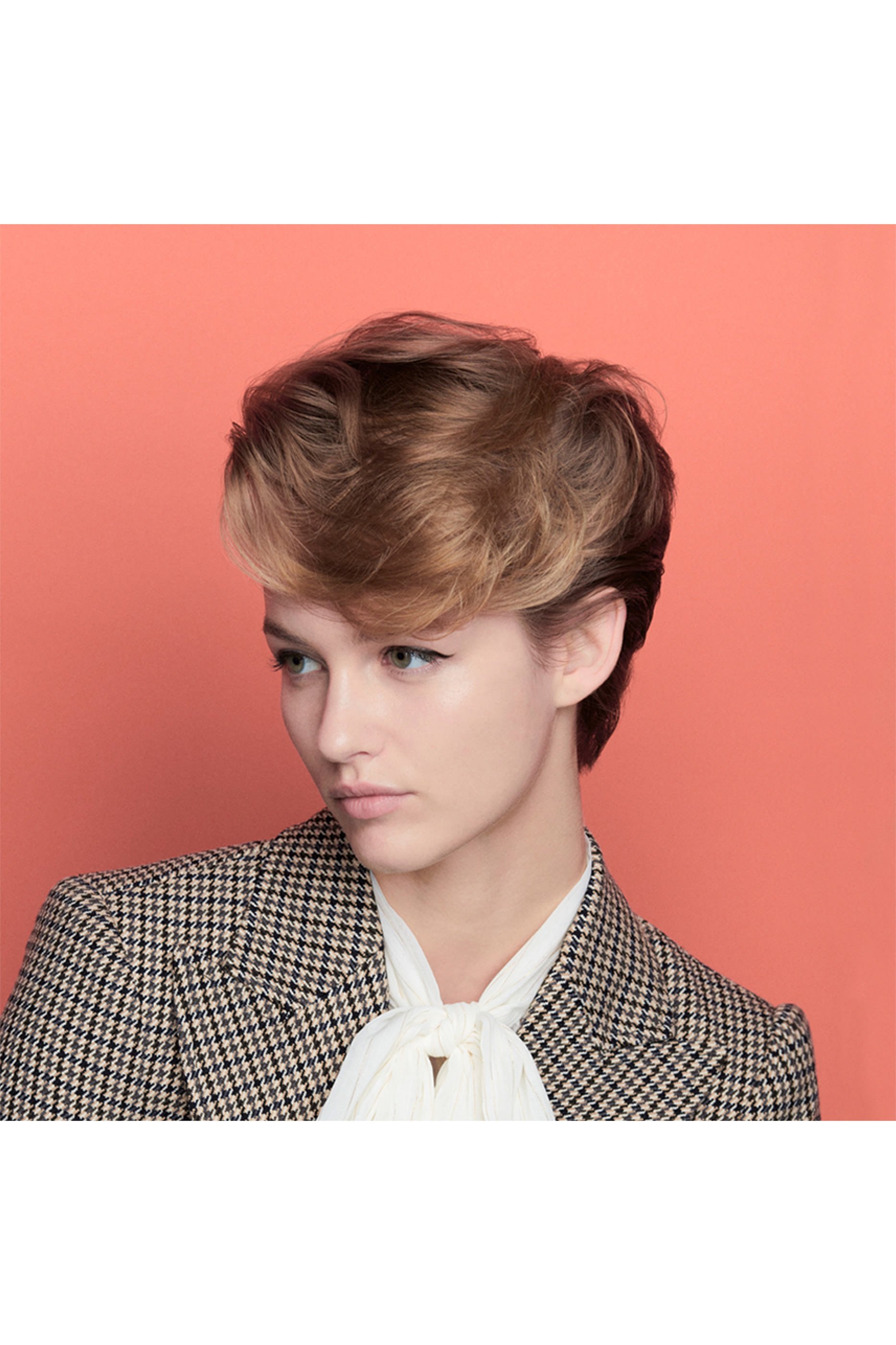 بخاخ كول جيرل لتعزيز رفع وتكثيف الشعر من الجذور