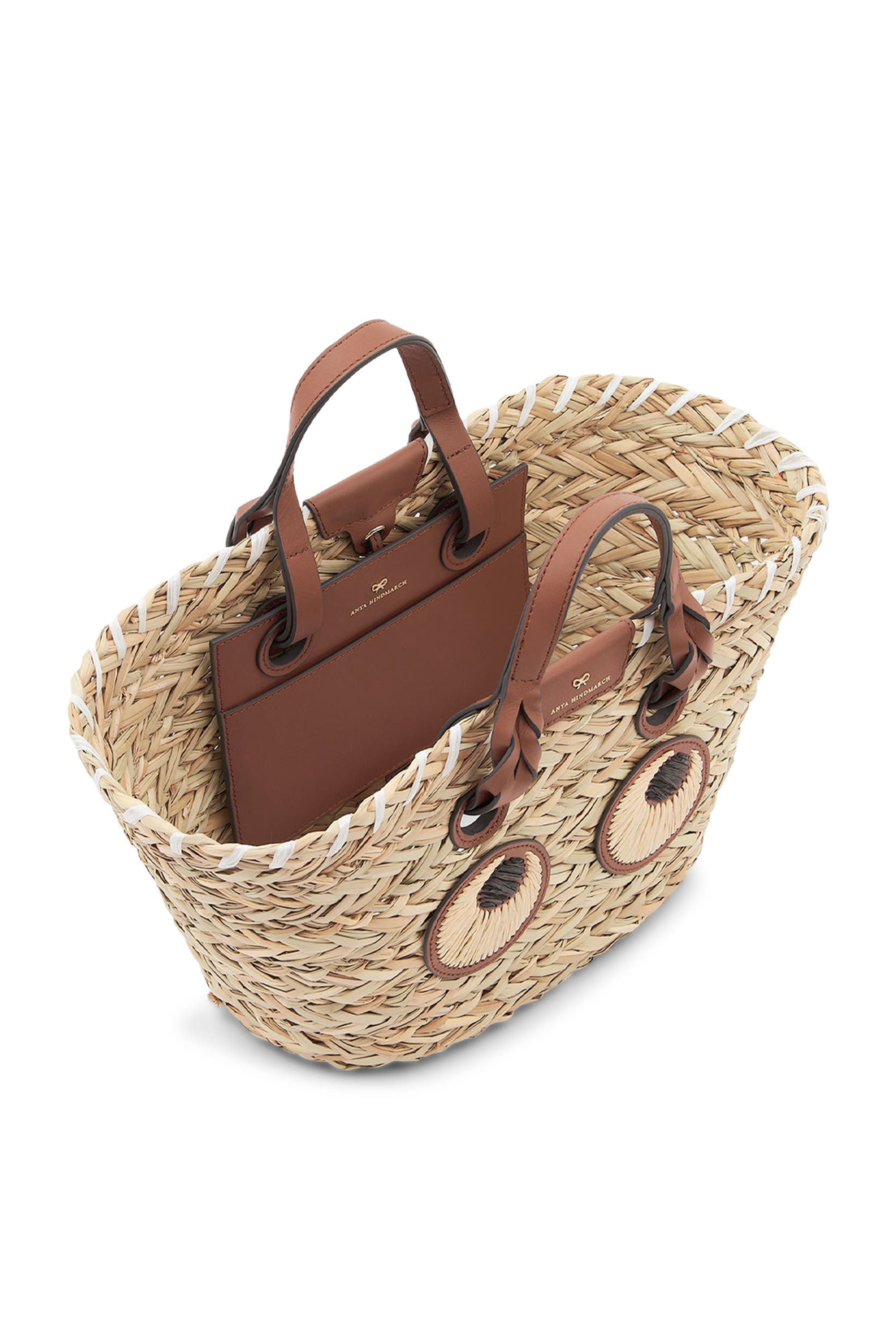 حقيبة بتصميم سلة ورق صغيرة