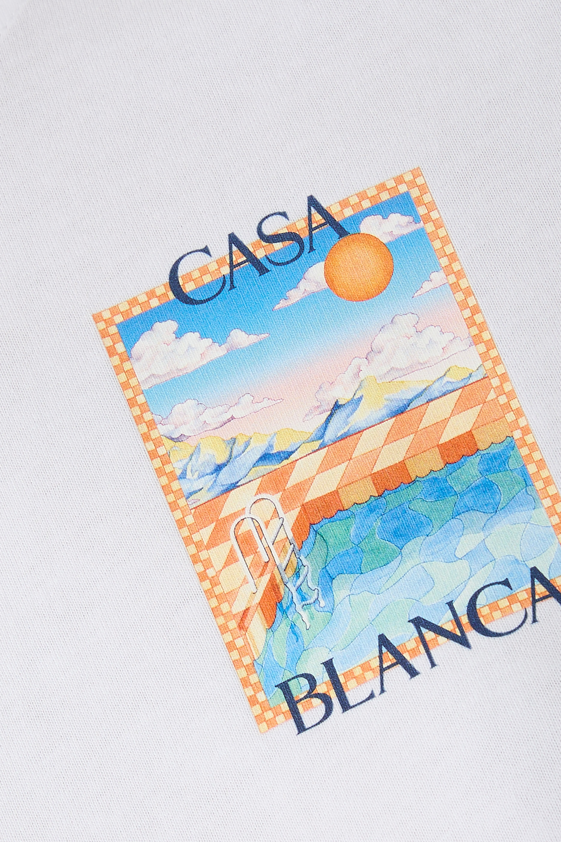 تيشيرت بنقشة حوض سباحة سريالية