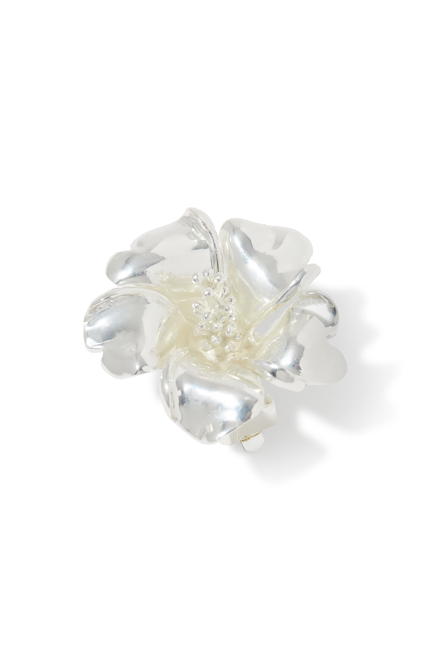 أقراط بمشبك وتصميم على شكل زهرة الكركديه نحاس مطلي بالفضة